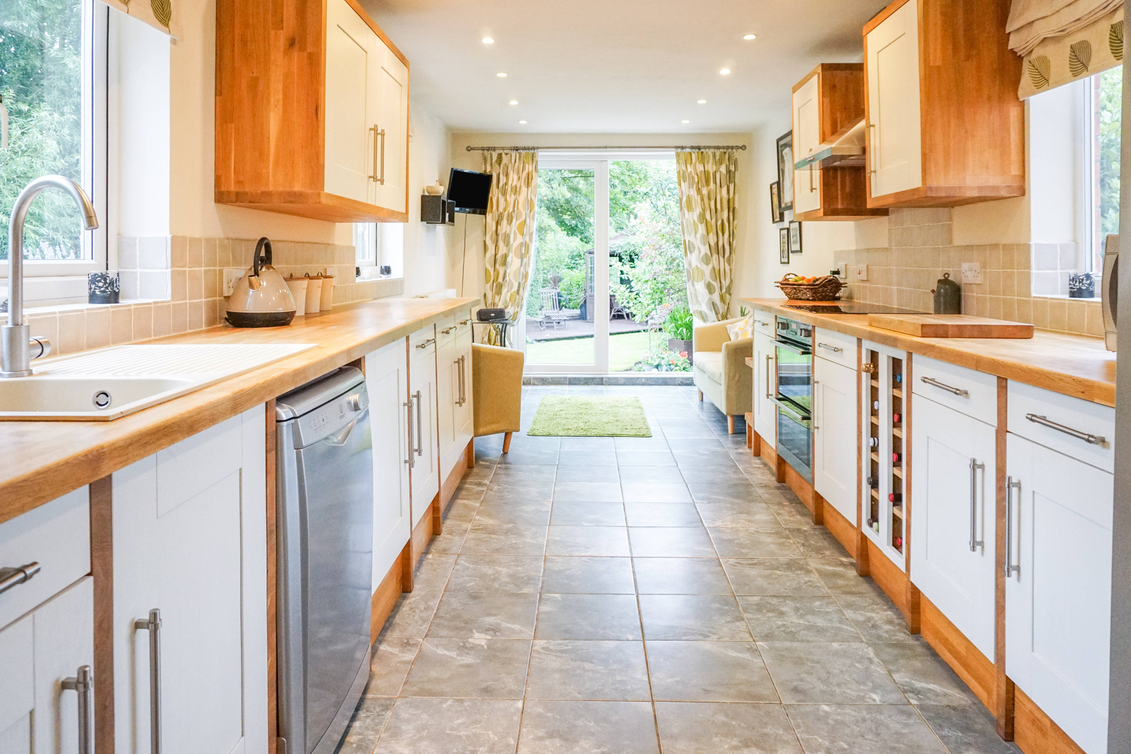 Kitchen/Breakfast