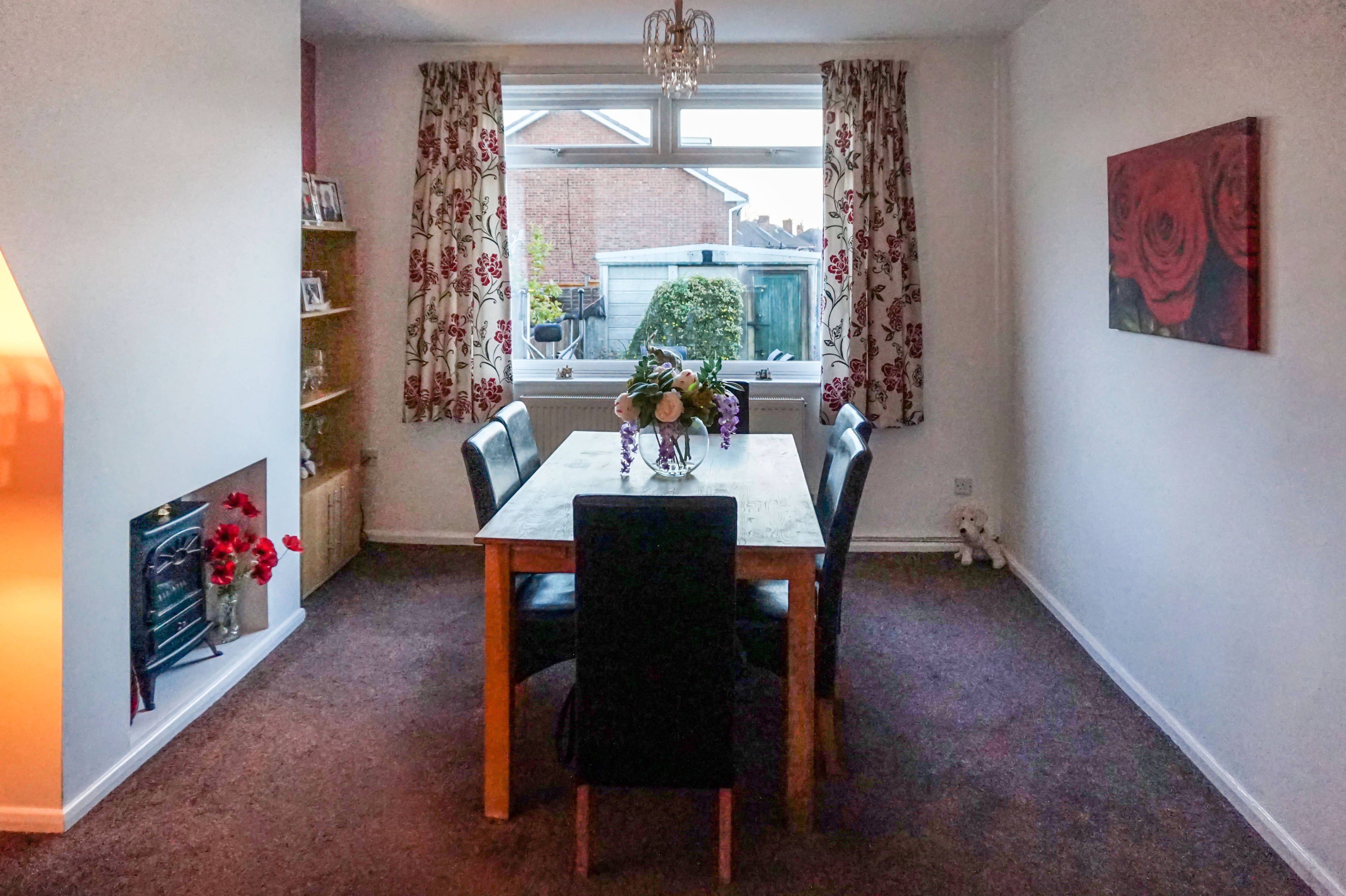 Lounge/Dining Room
