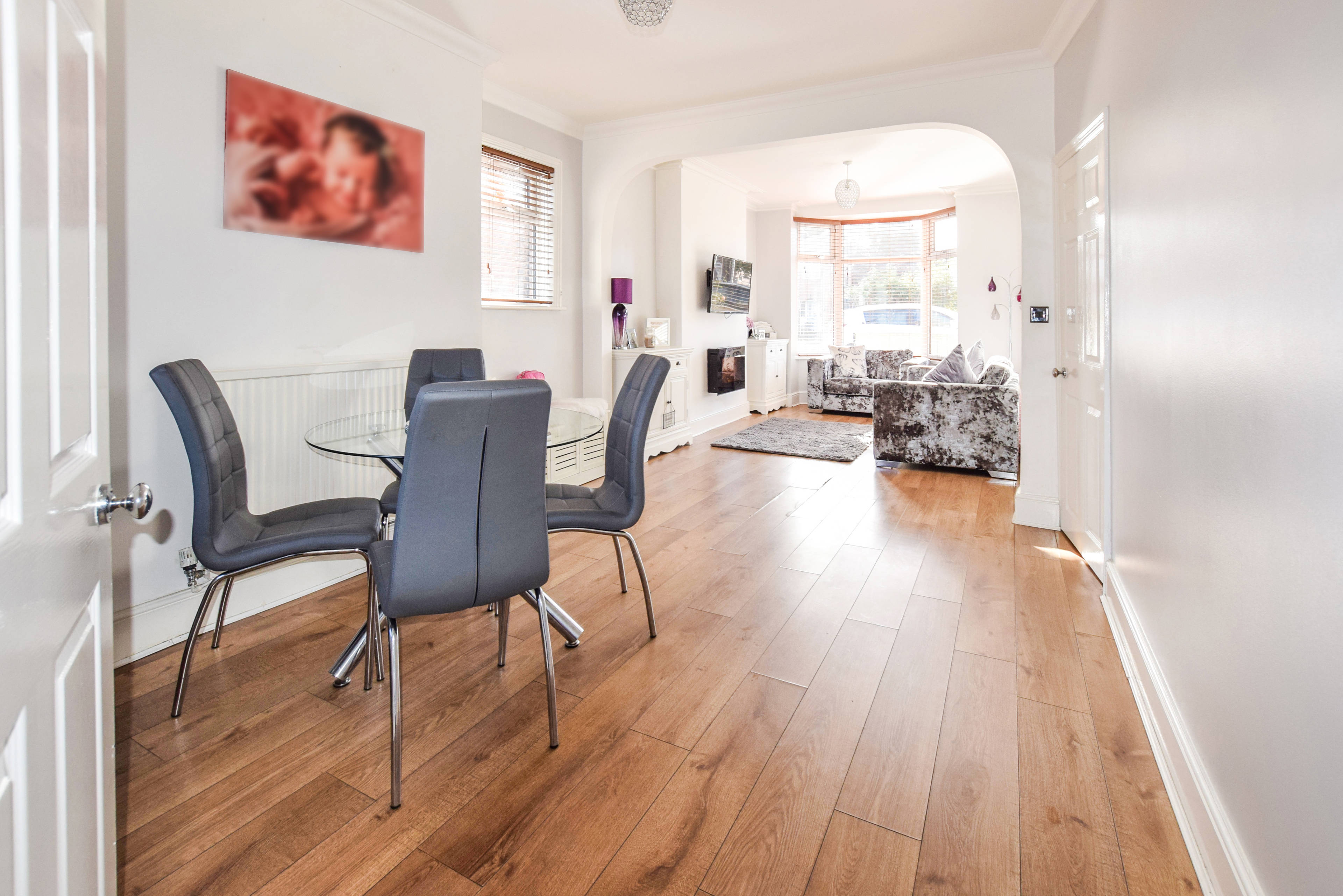 Lounge/Dining Room