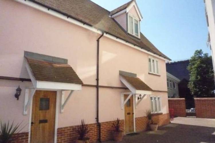 3 bedroom semi-detached house