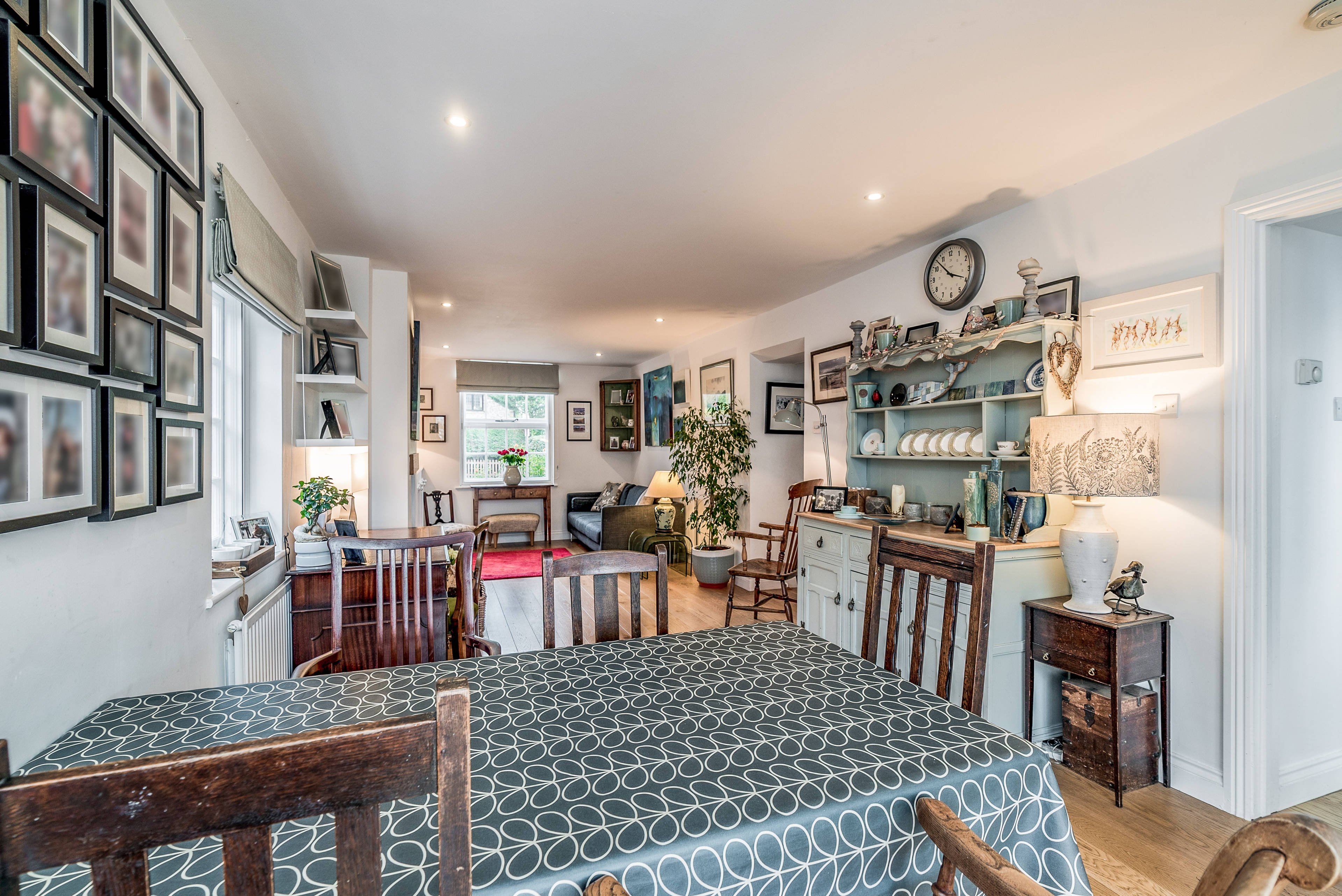 Lounge/Dining Room