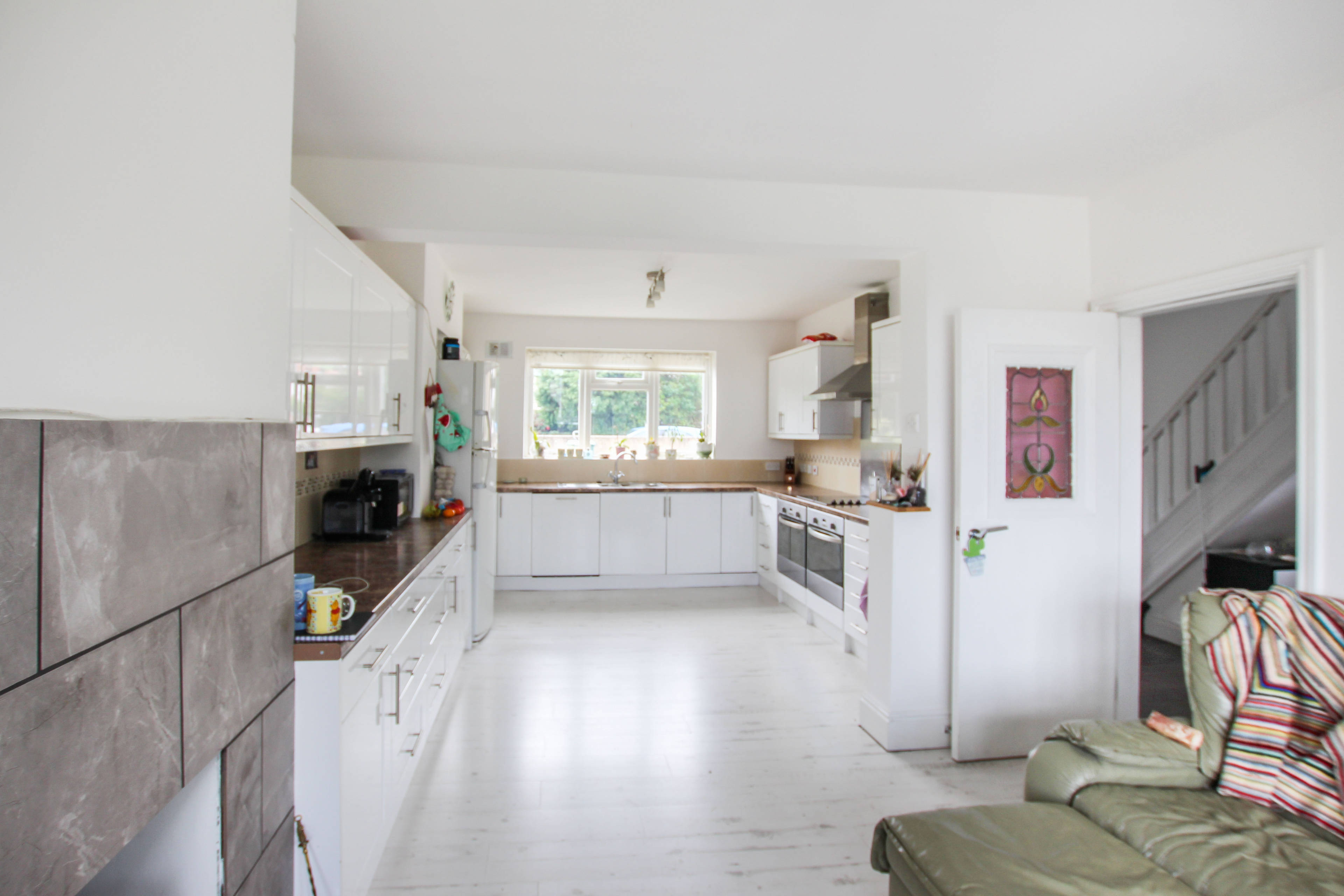 Lounge / Kitchen