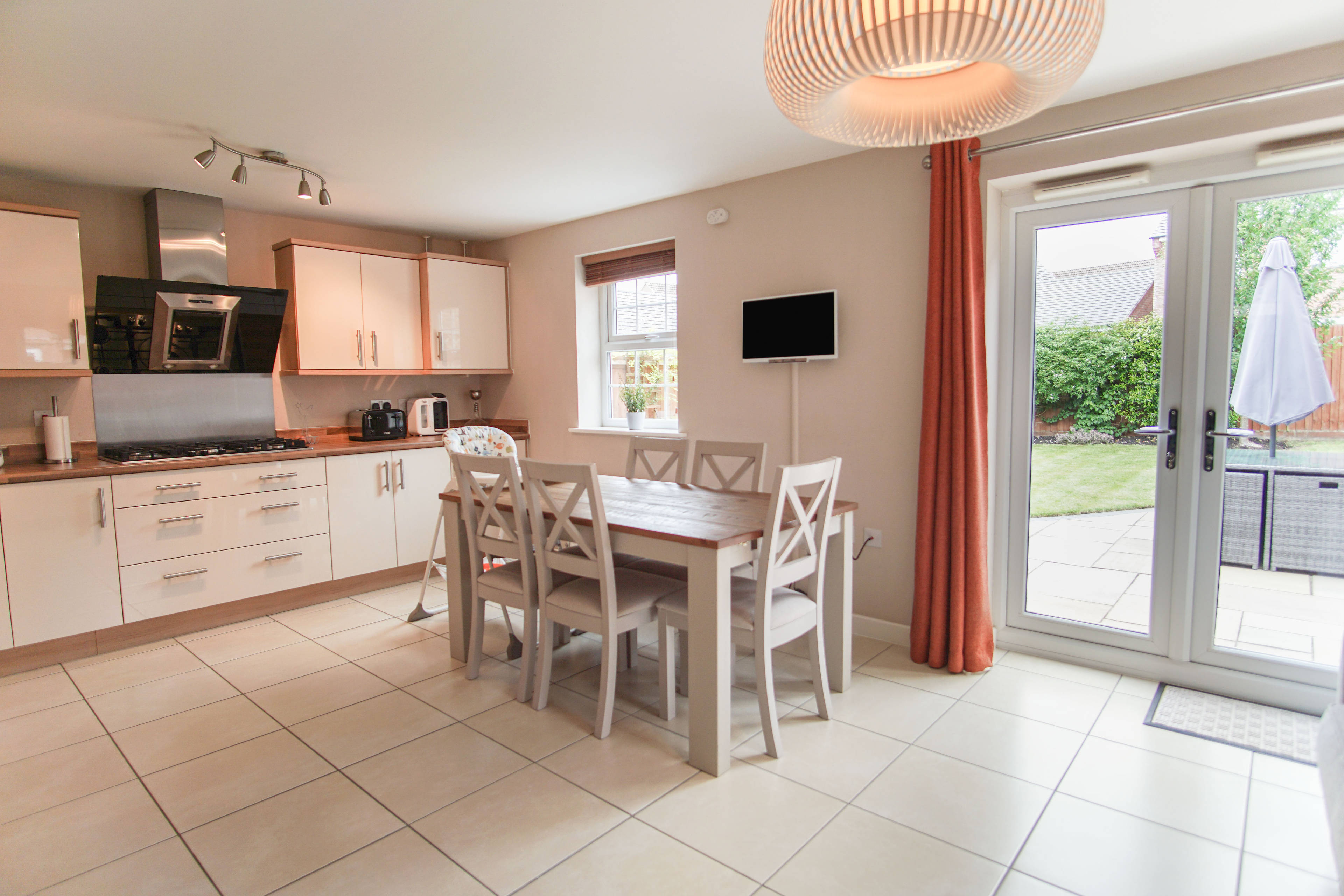 Kitchen/Family Room