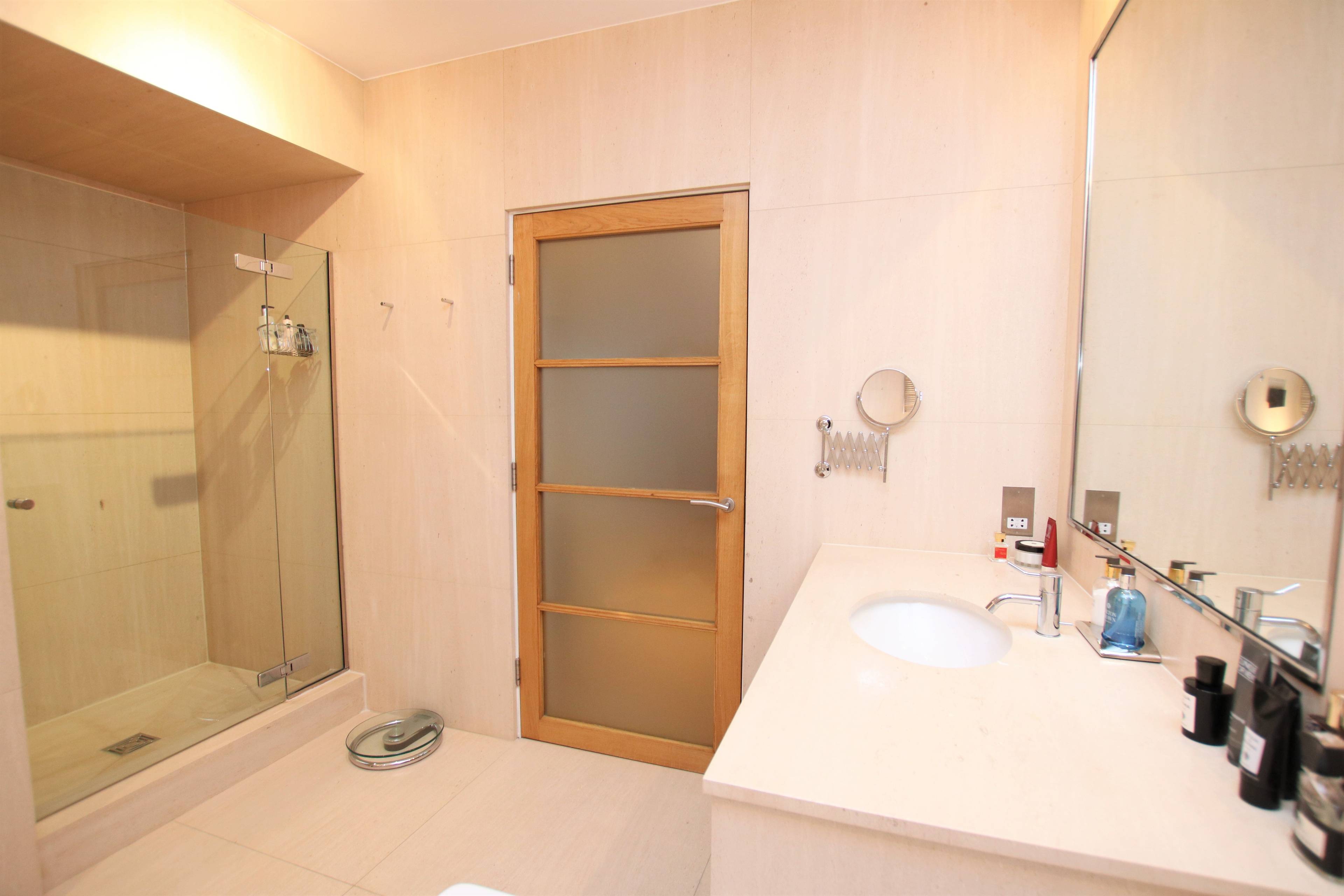 Master En-suite