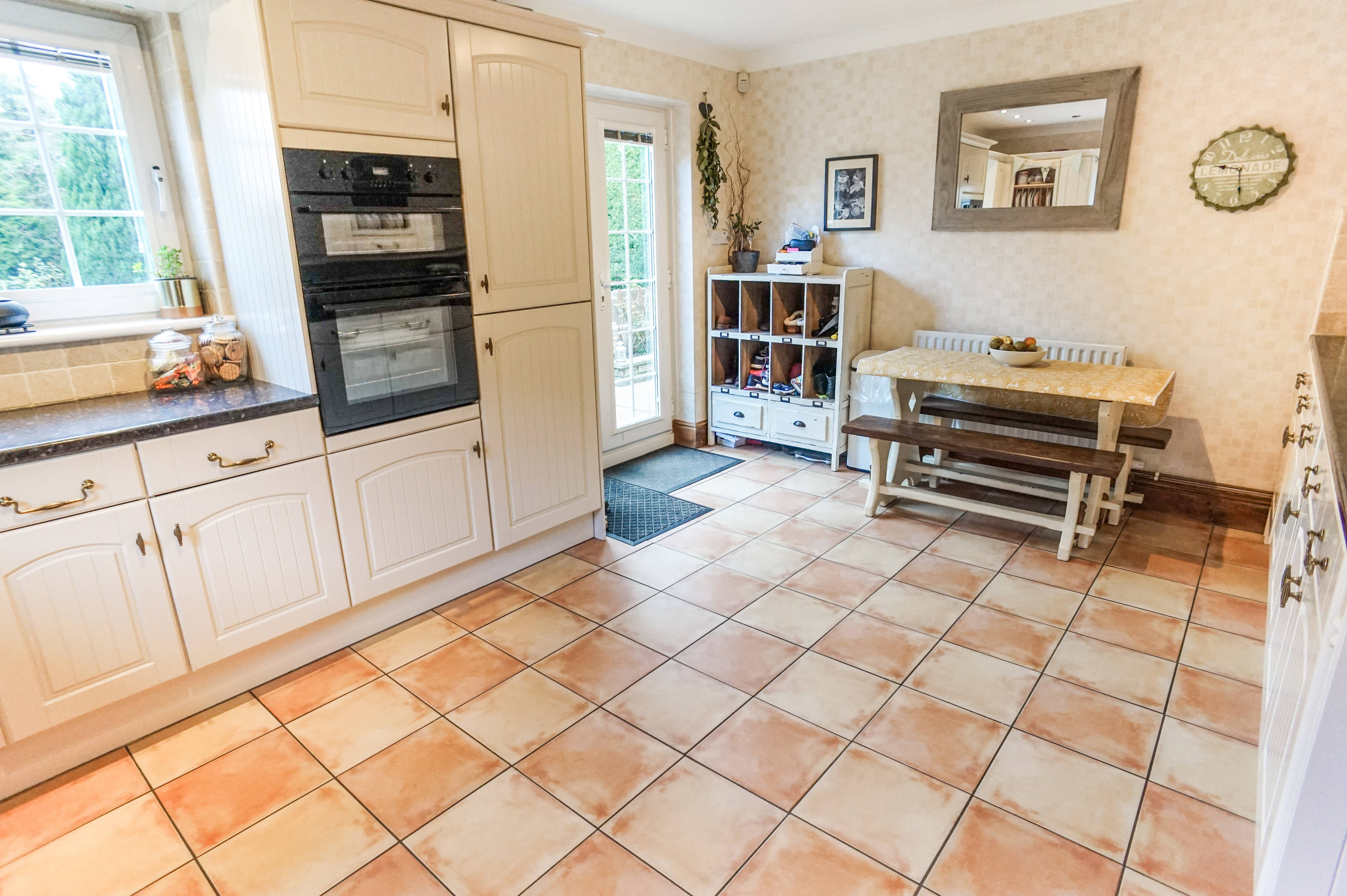 Kitchen/Breakfast