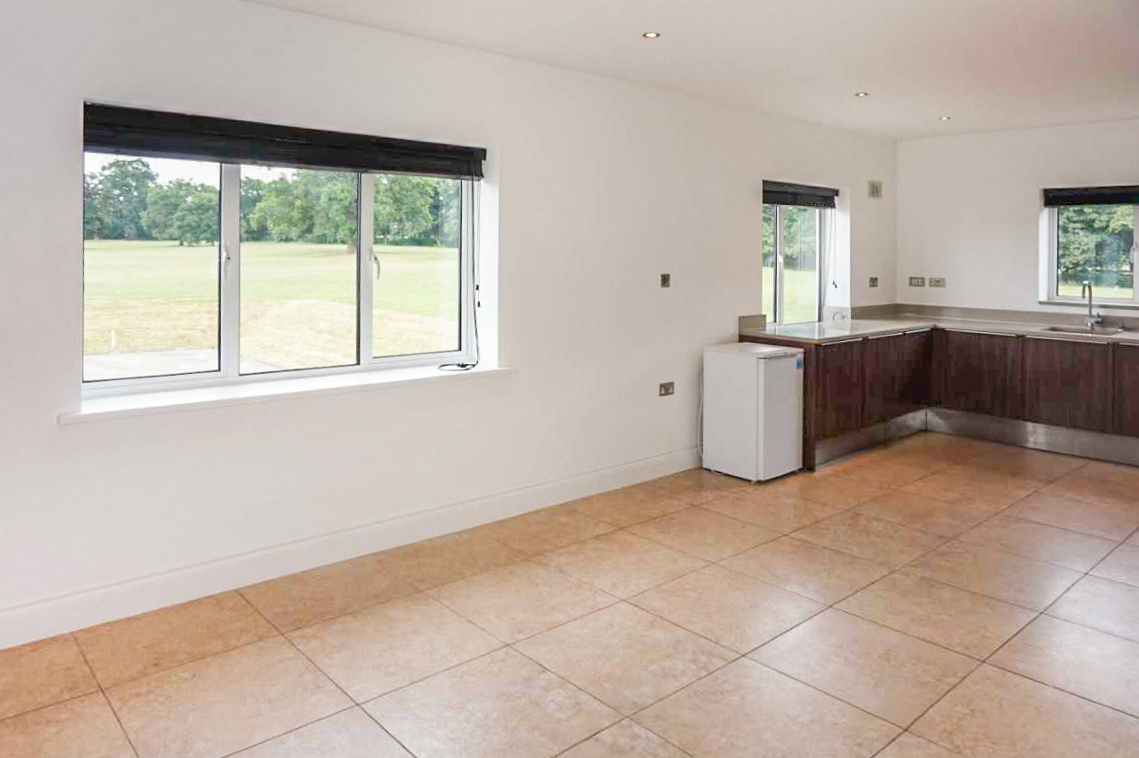Lounge / Kitchen
