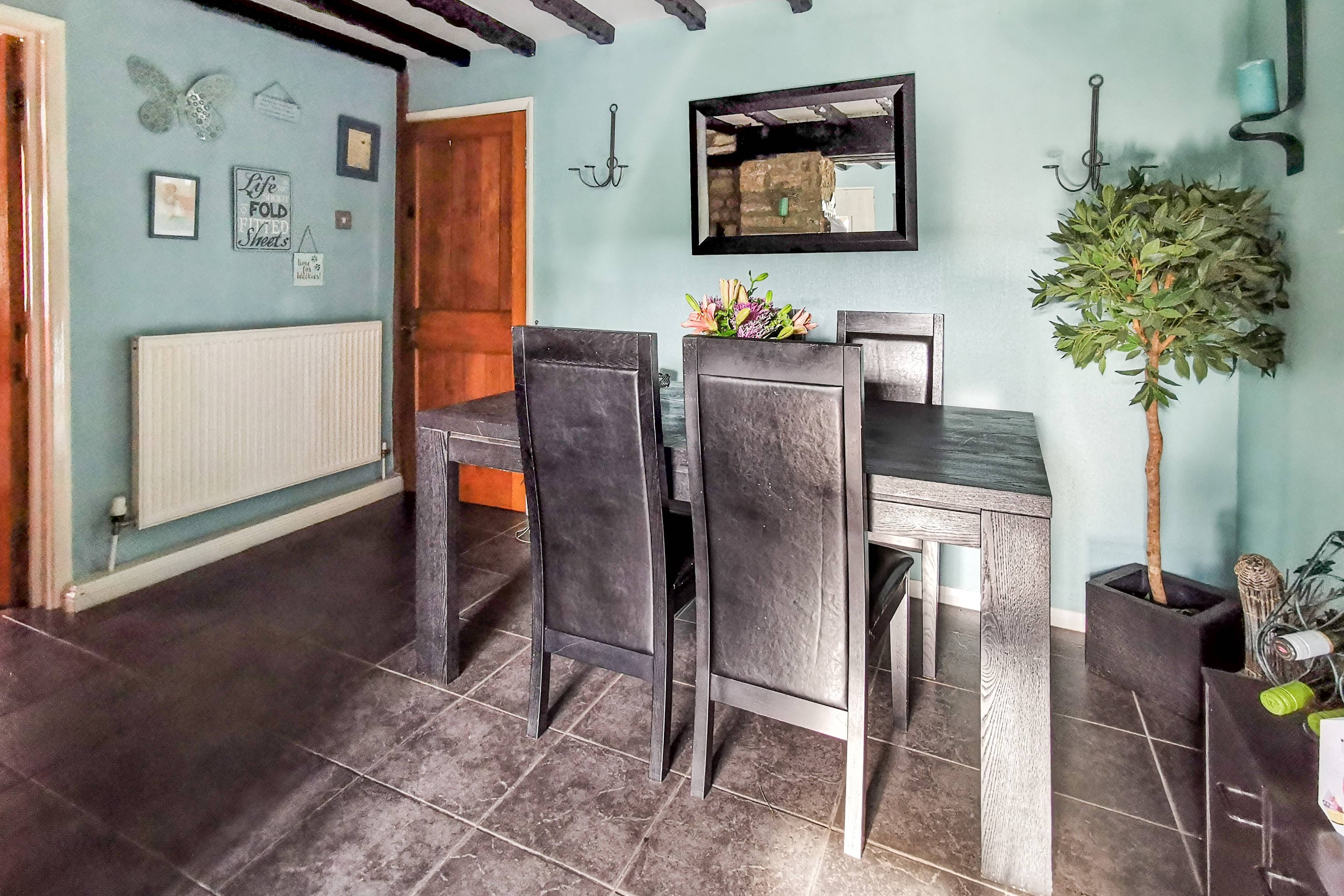 Breakfast Room