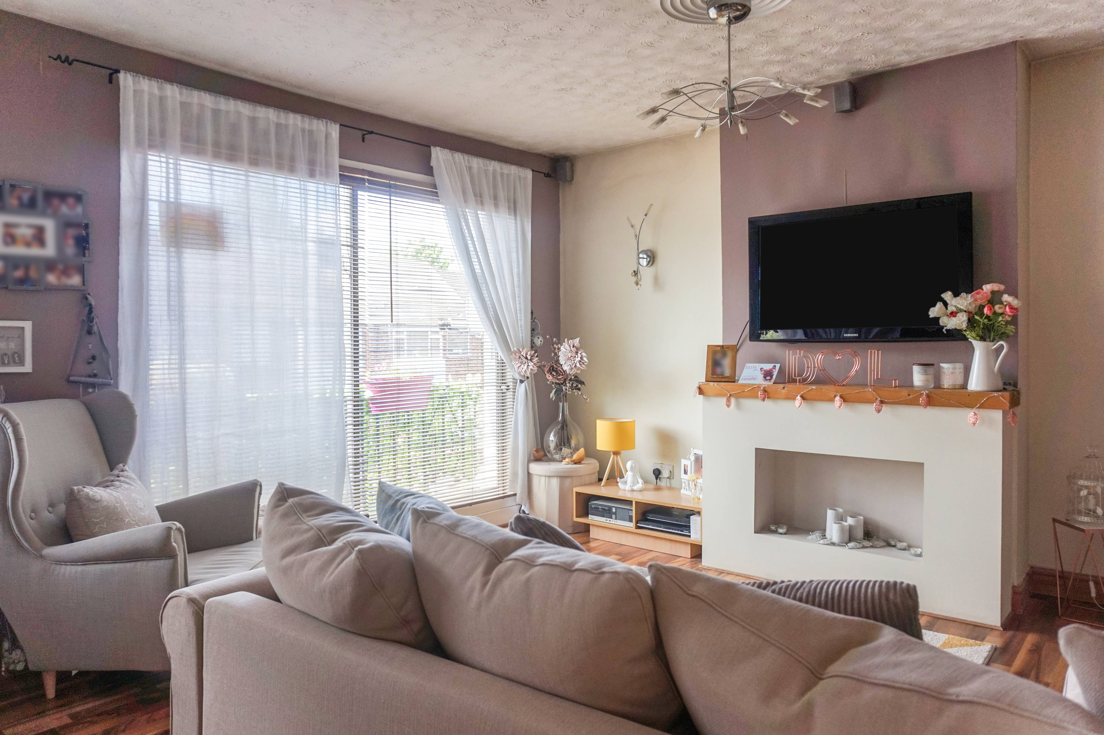 Lounge/Dining Room
