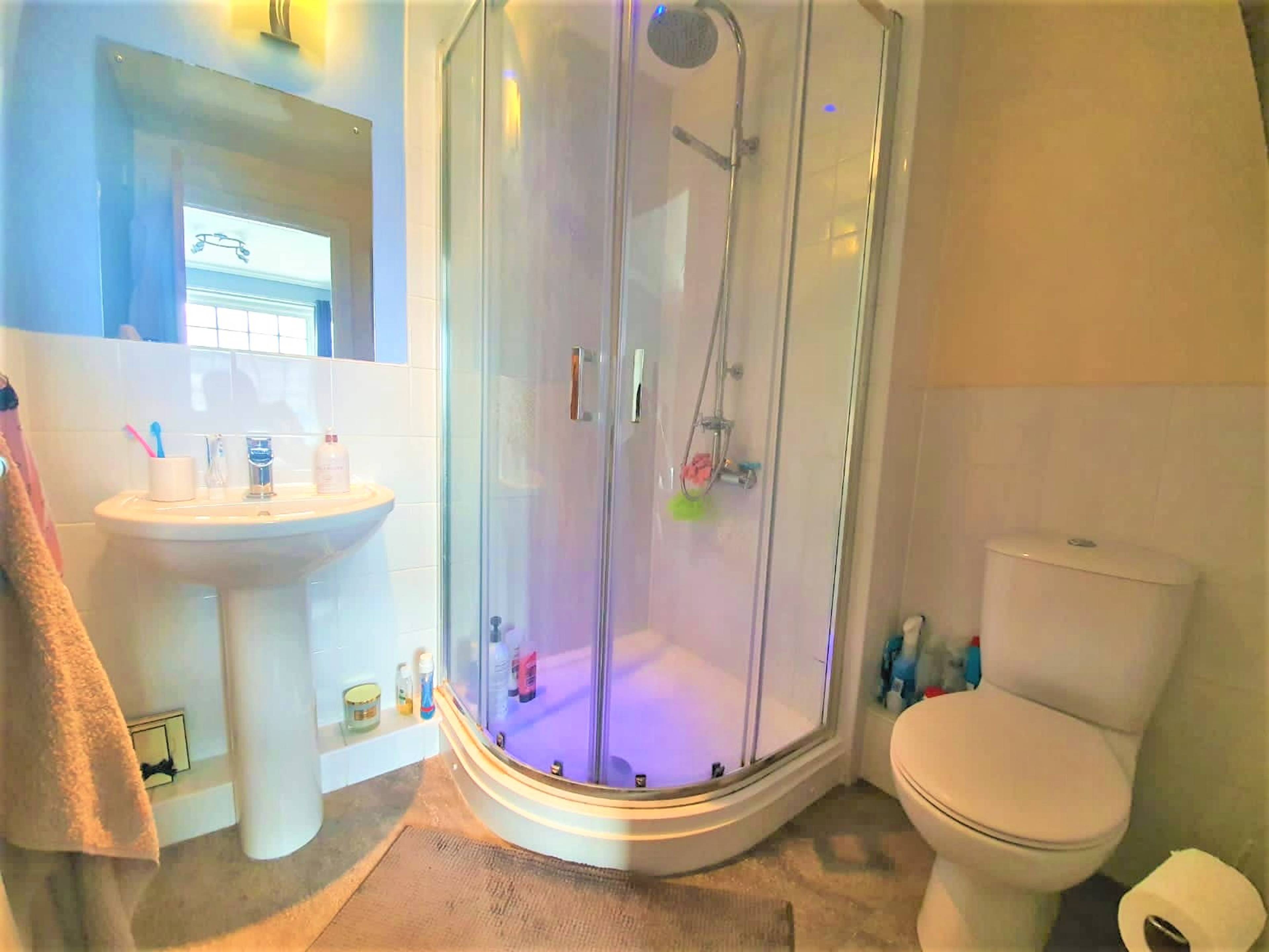 Master En-suite