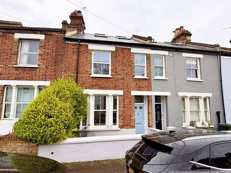 3 bedroom terraced house