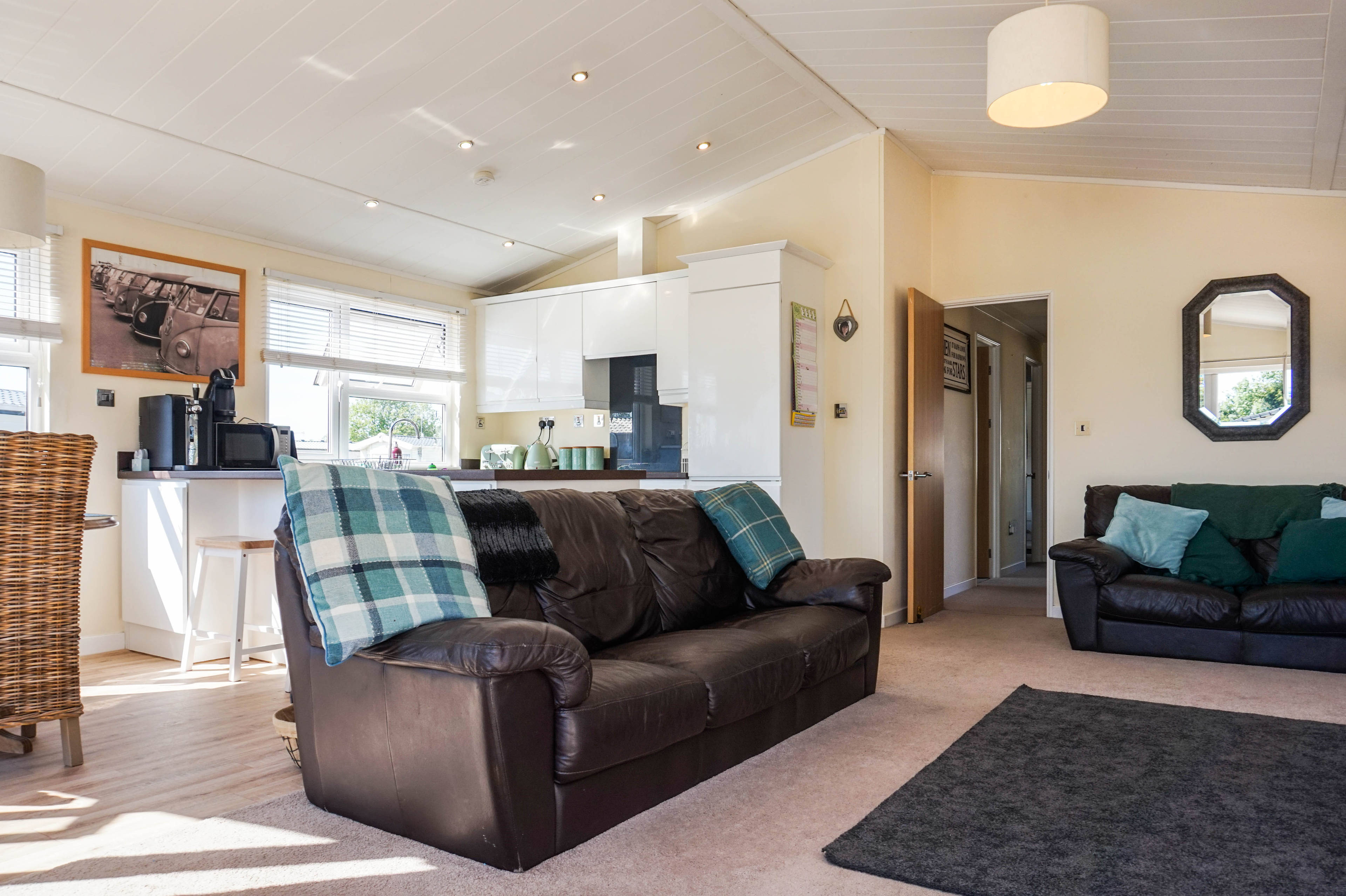Lounge / Kitchen
