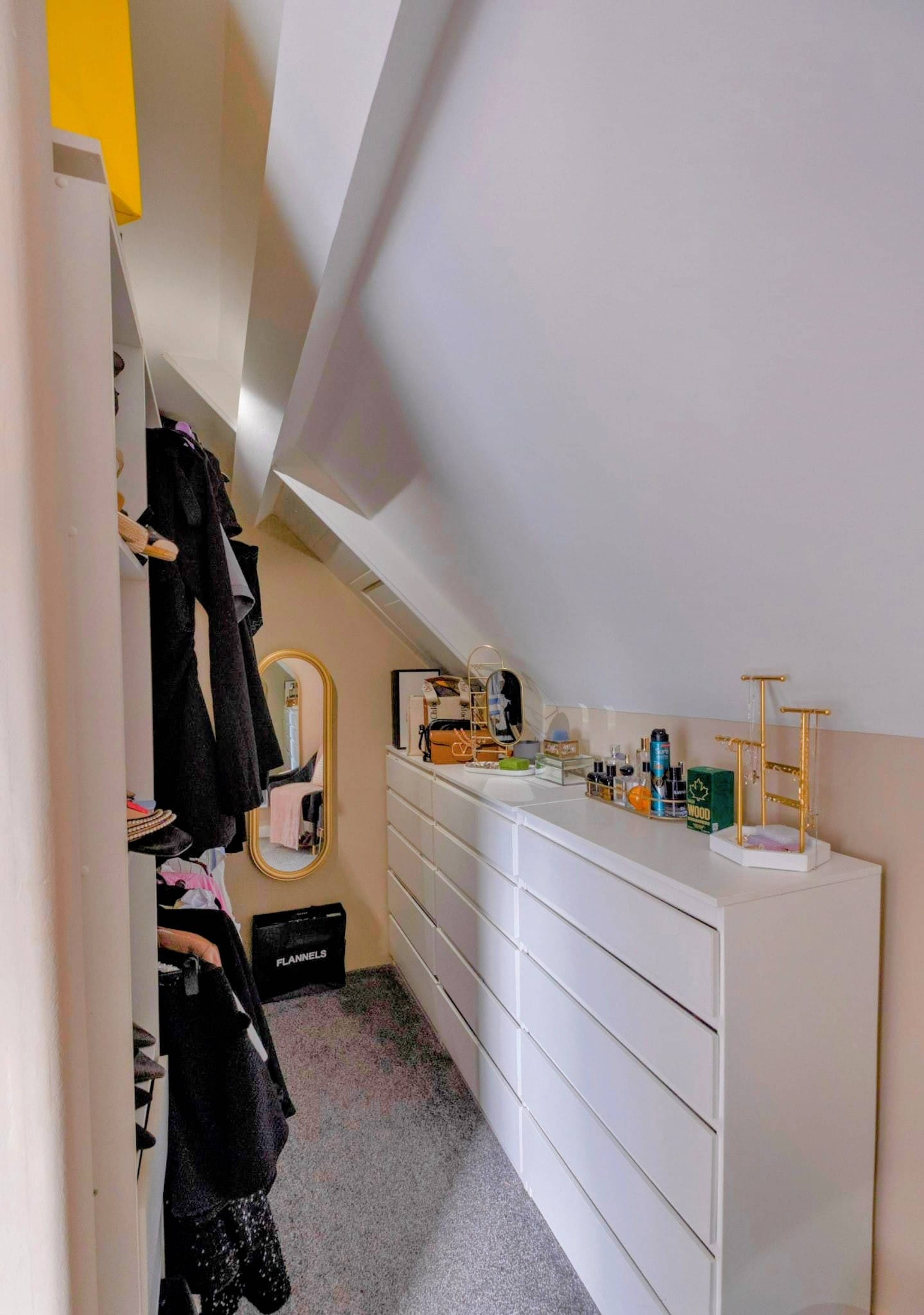 Walk-in Wardrobe