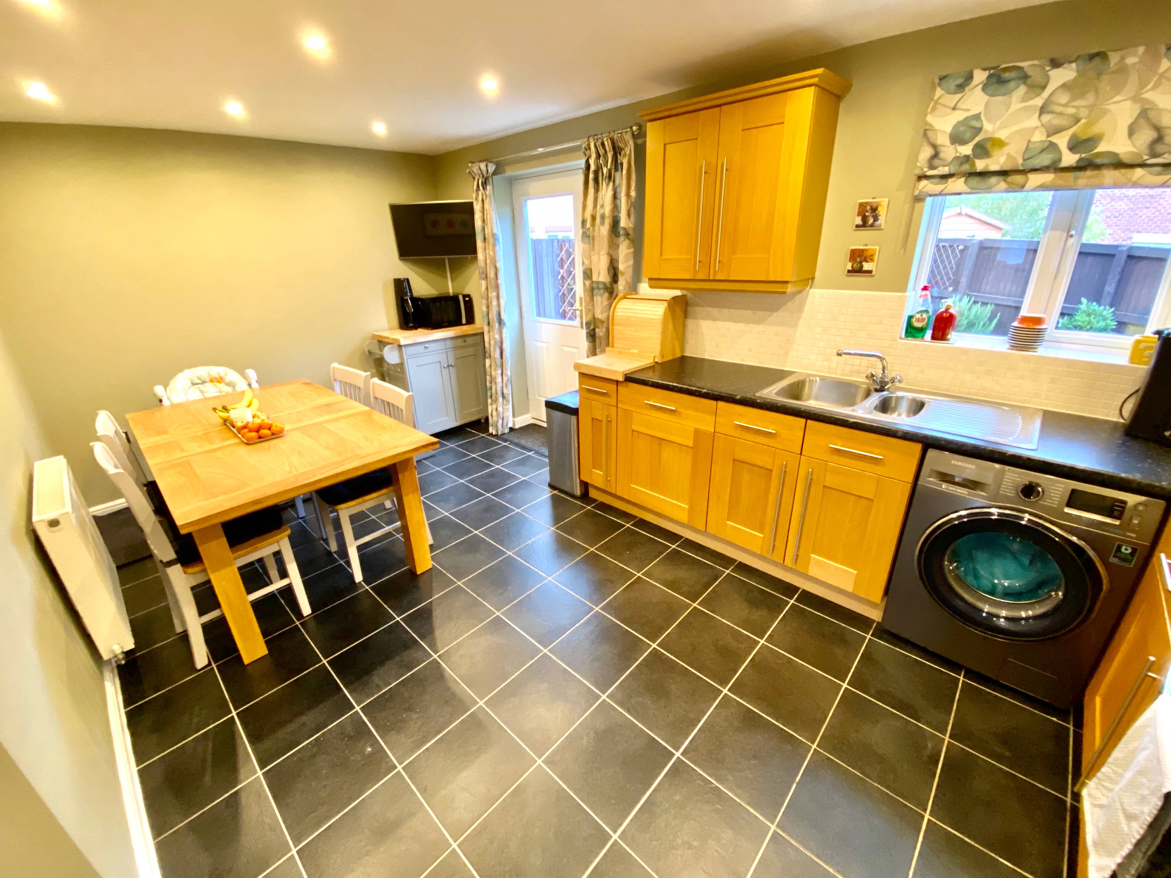 Kitchen/Breakfast