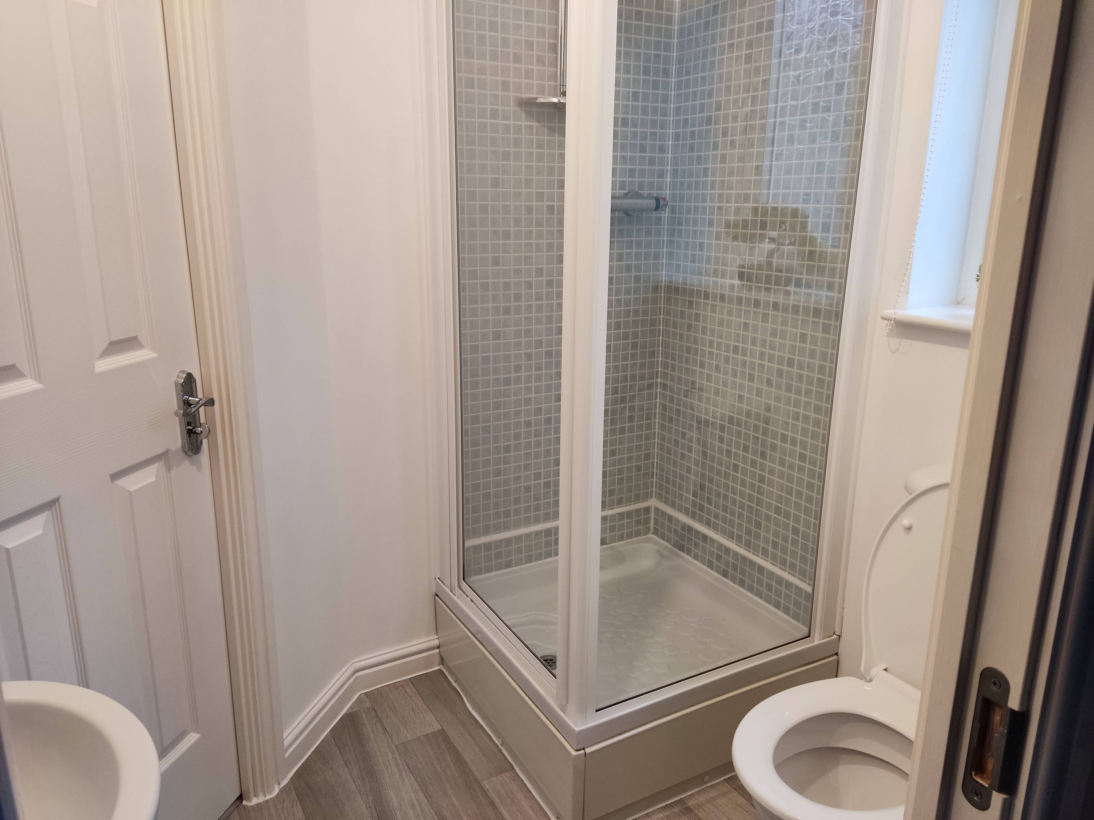 Jack & Jill En-suite