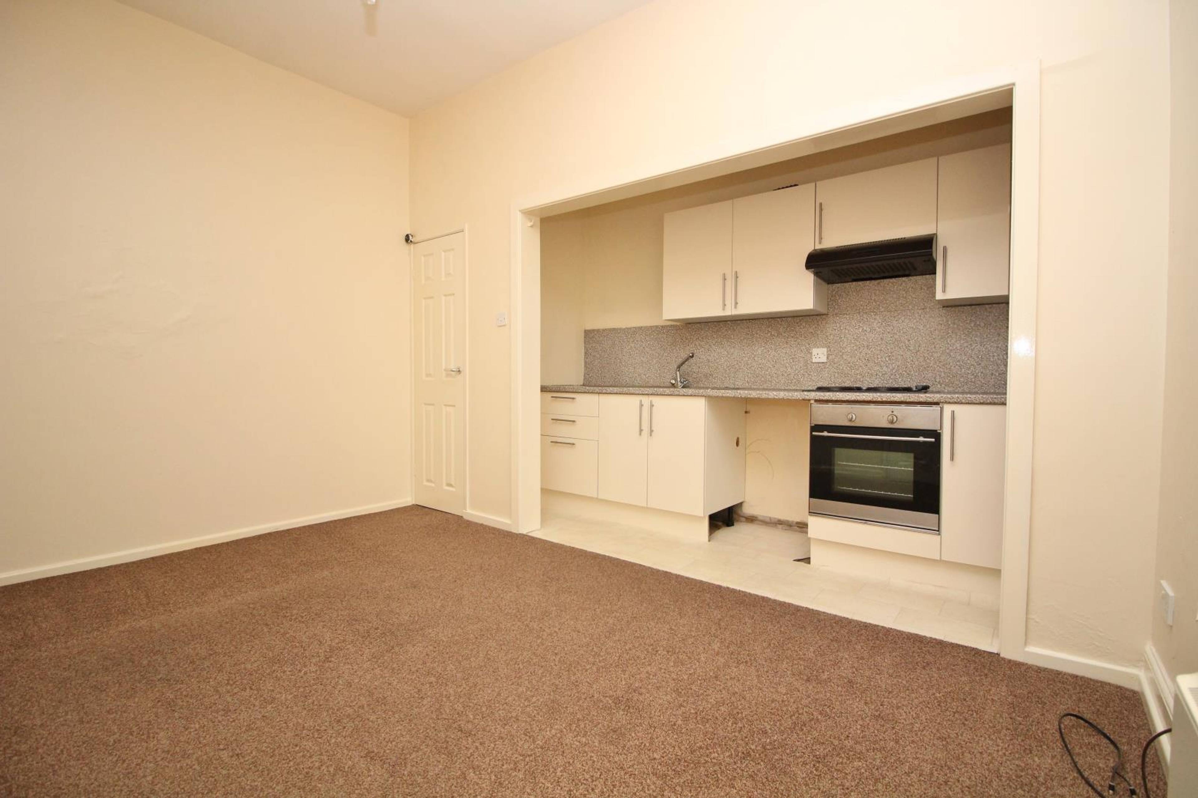 Lounge / Kitchen