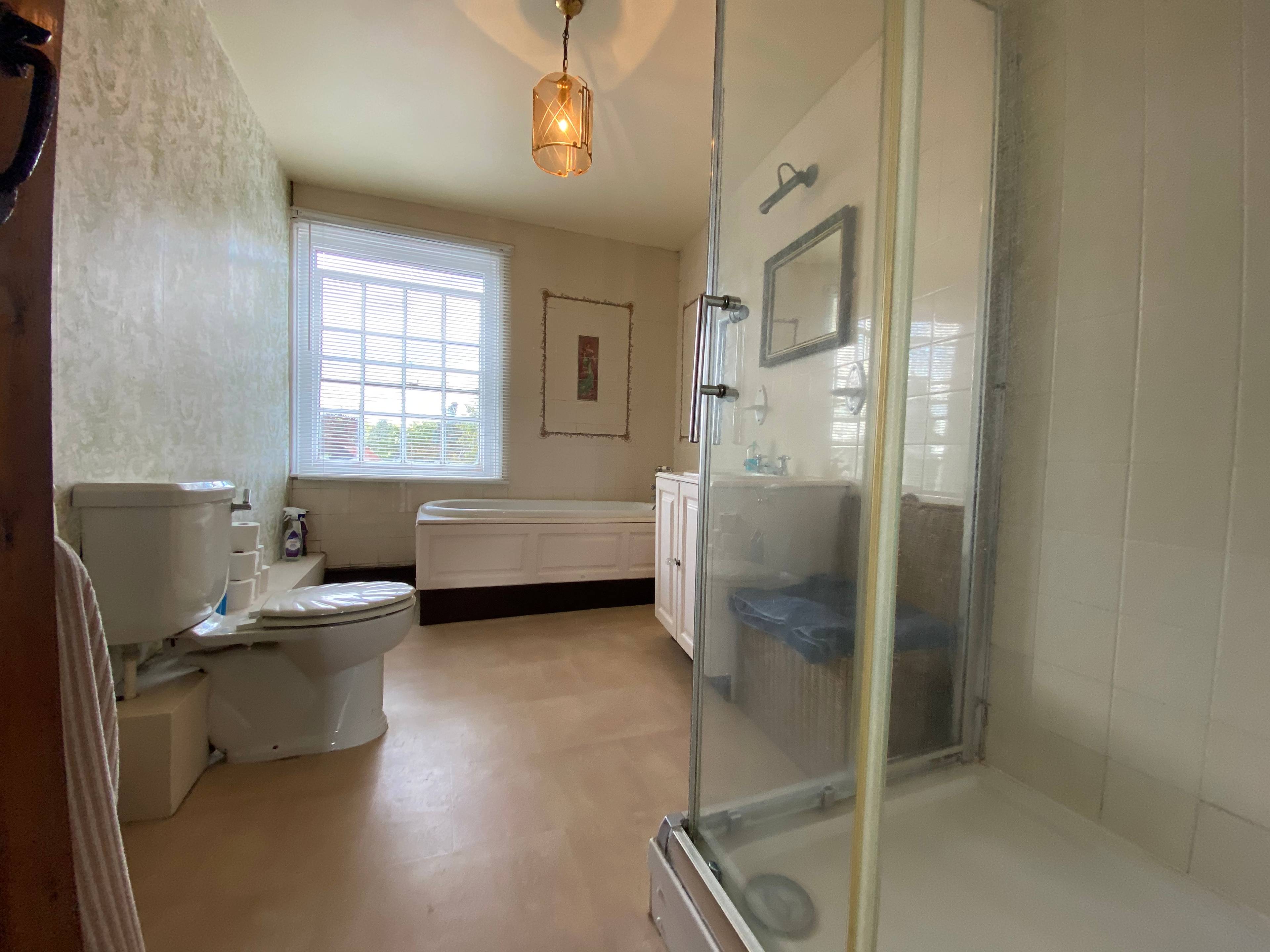 Master En-suite
