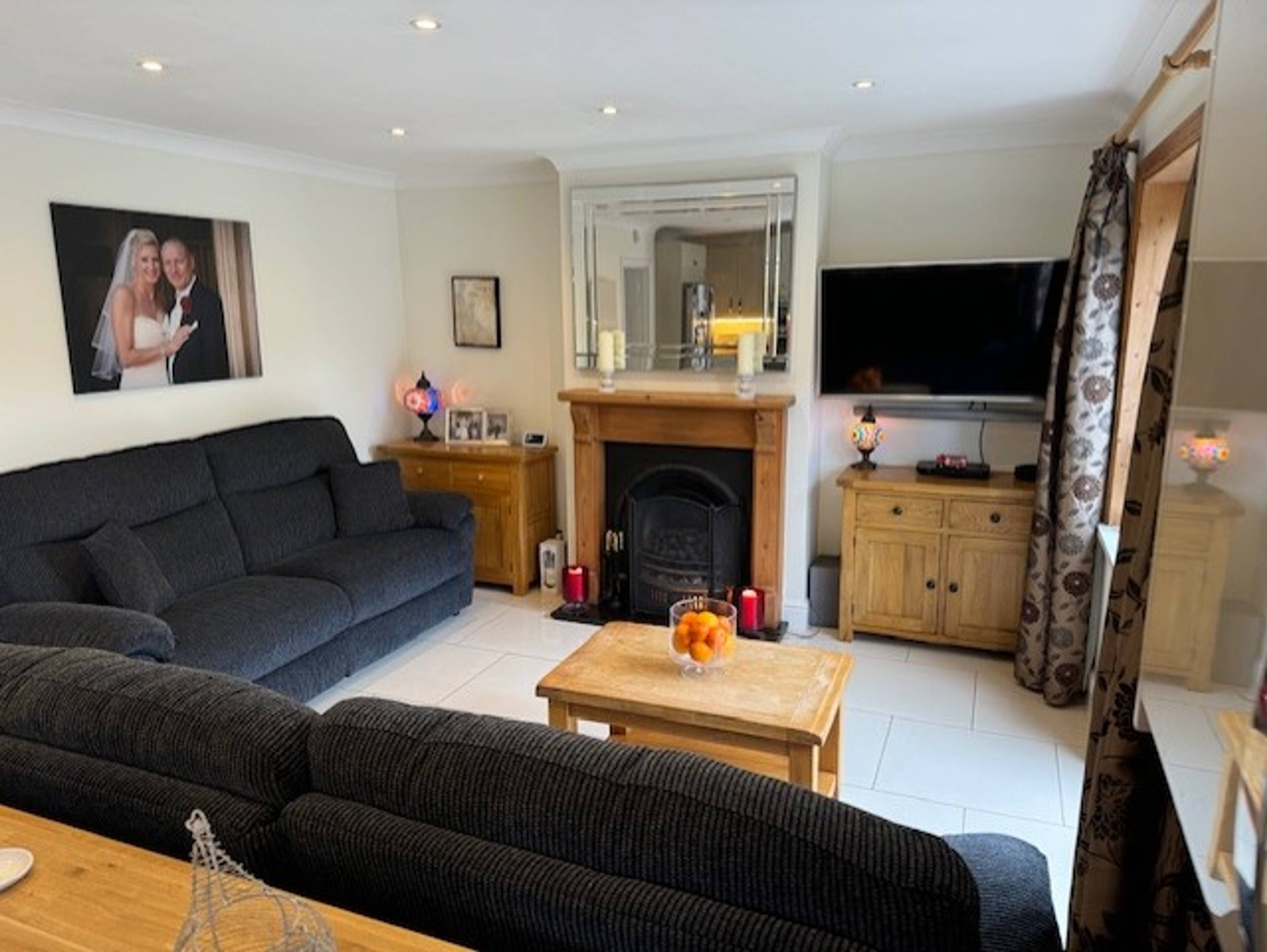 Lounge / Kitchen