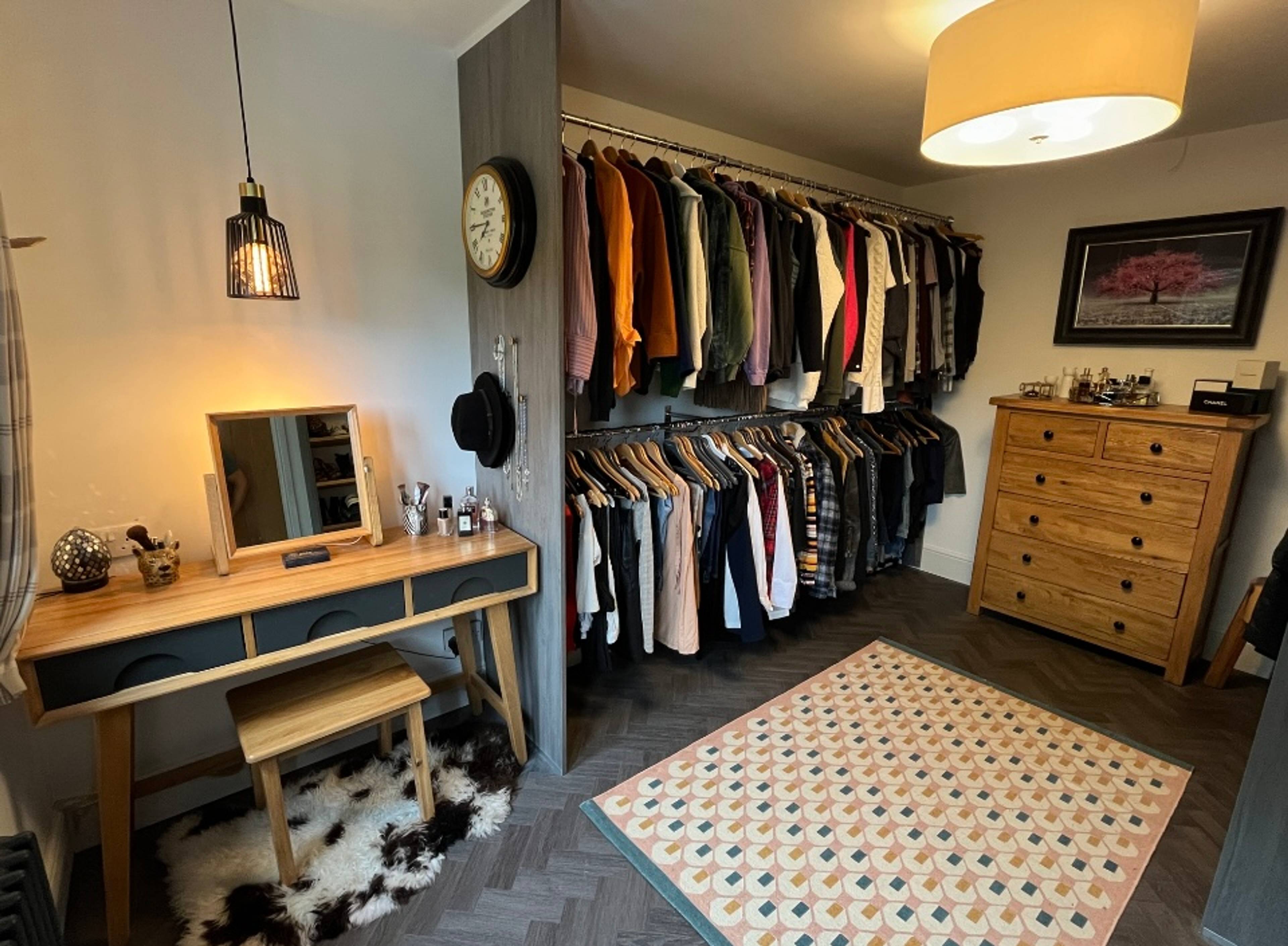 Walk-in Wardrobe