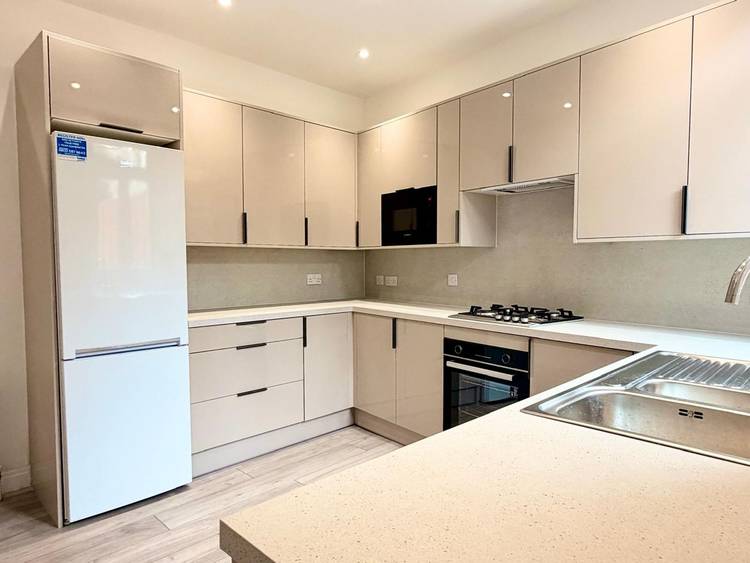 3 bedroom terraced house