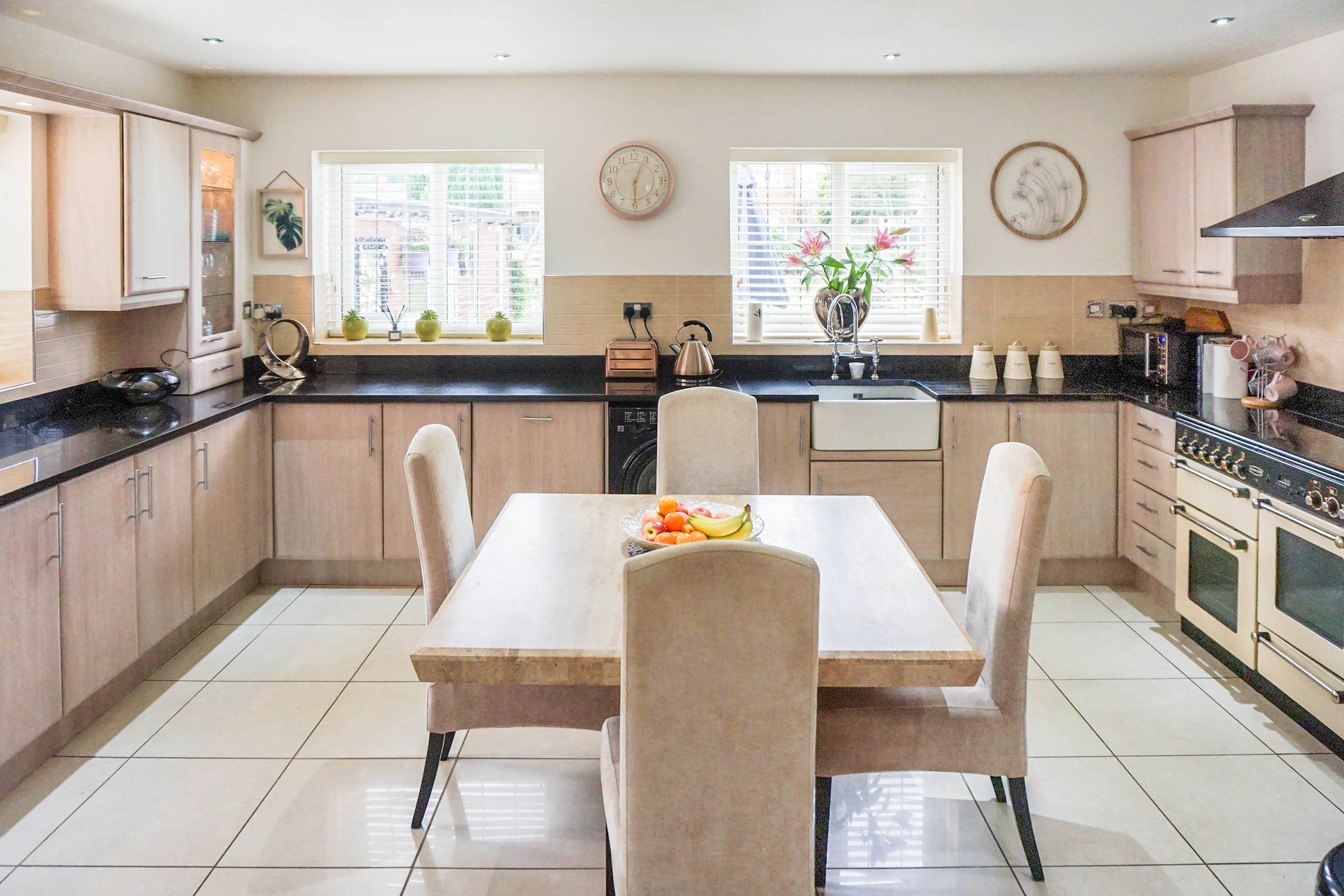 Kitchen/Breakfast