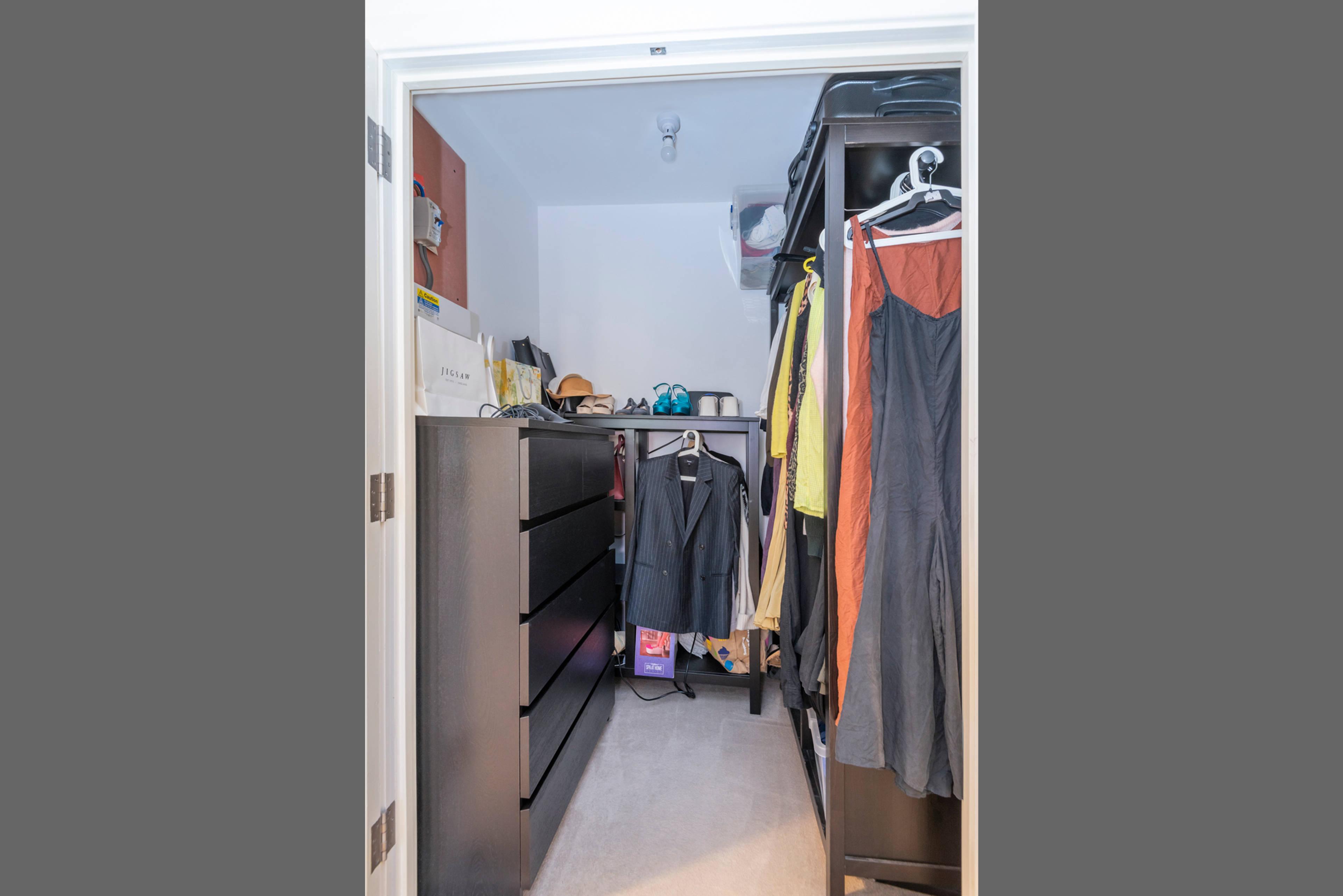 Walk-in Wardrobe