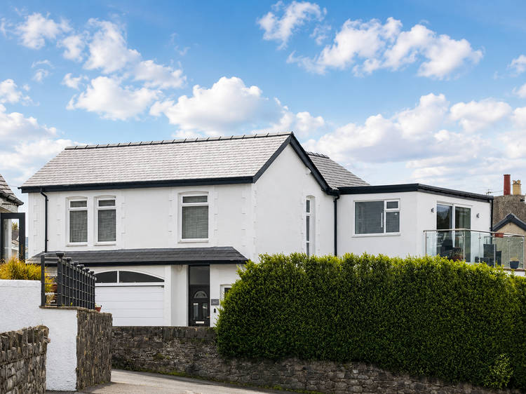 4 bedroom detached house
