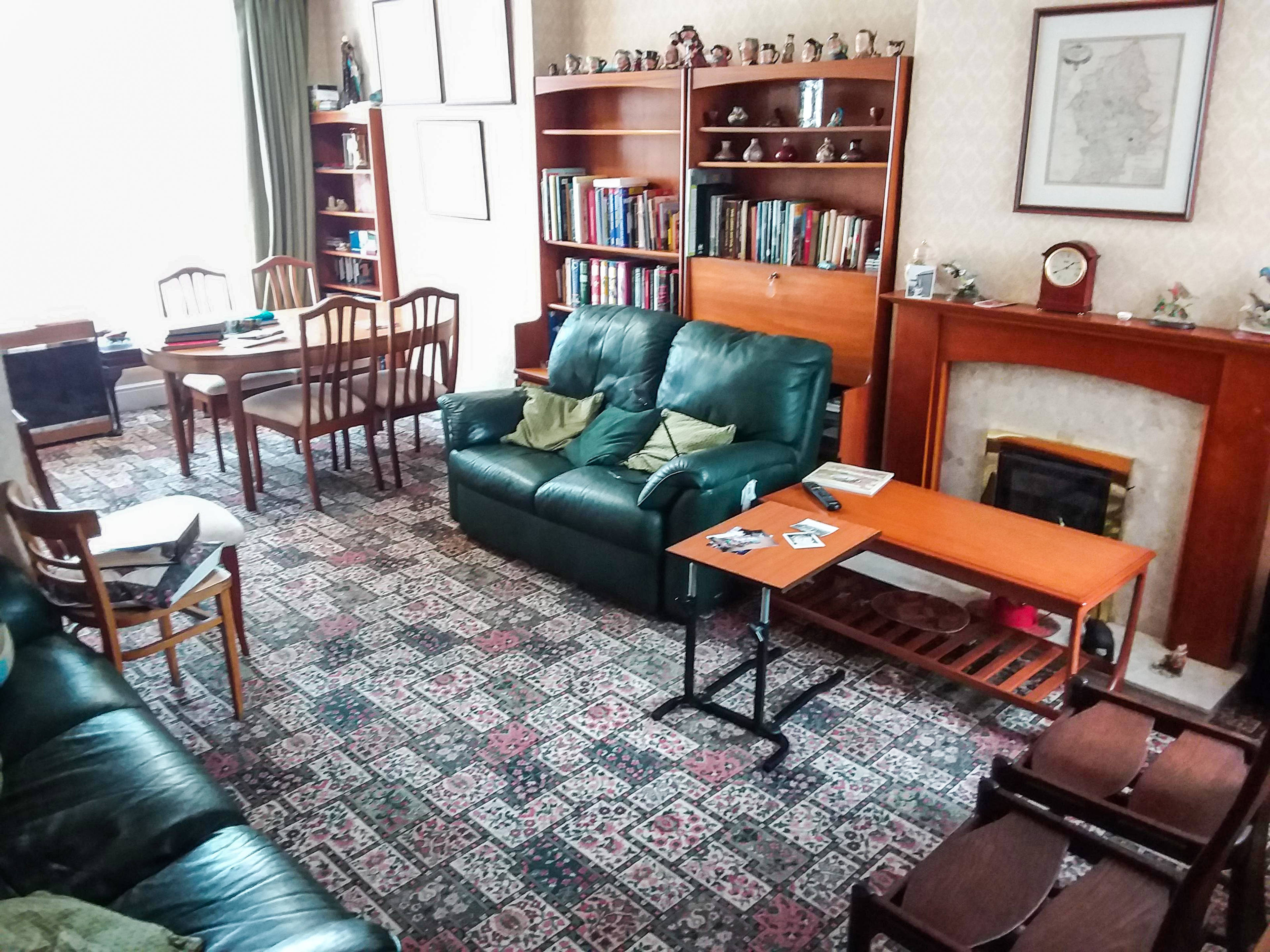Lounge/Dining Room