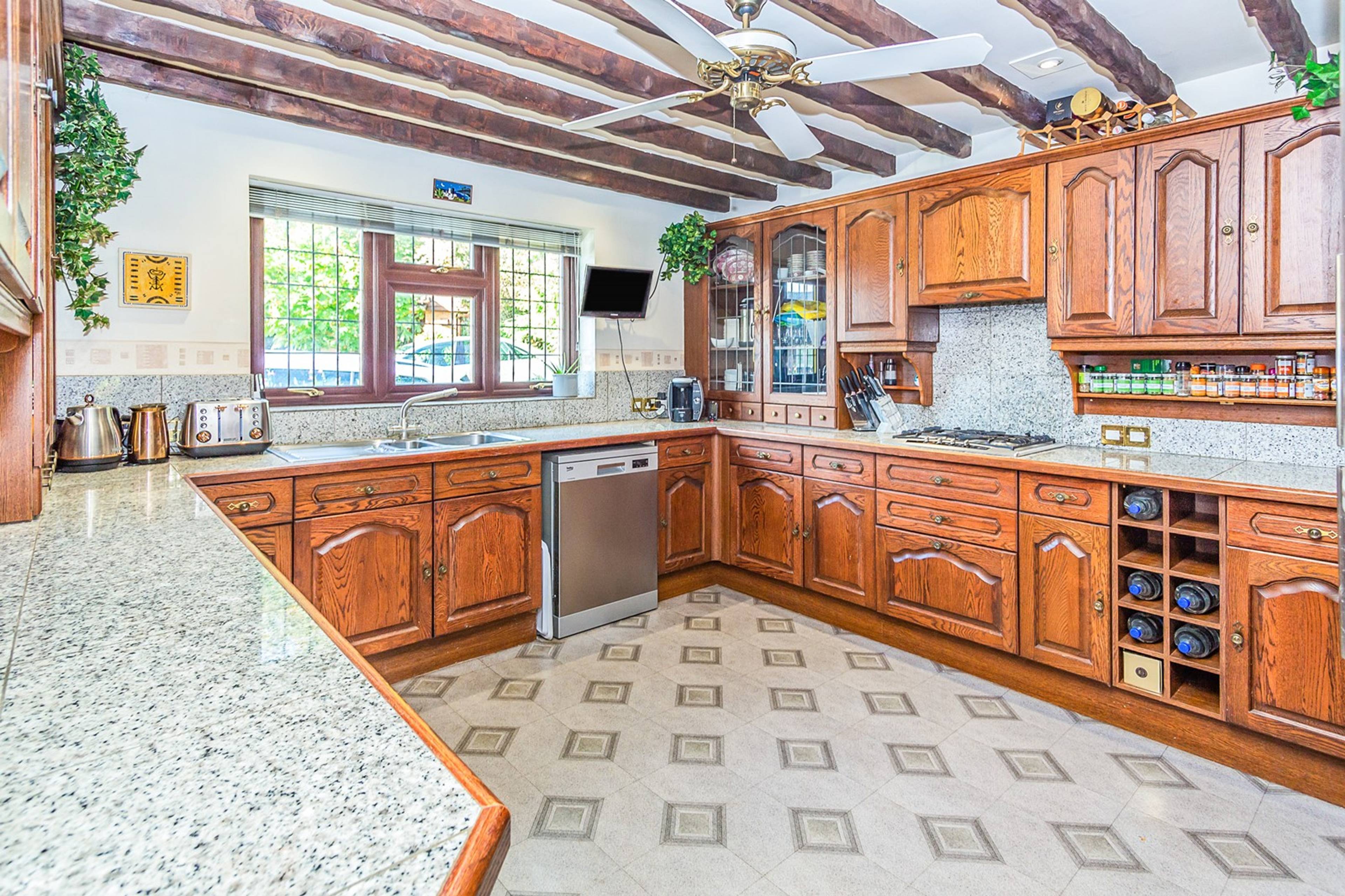 Kitchen/Breakfast