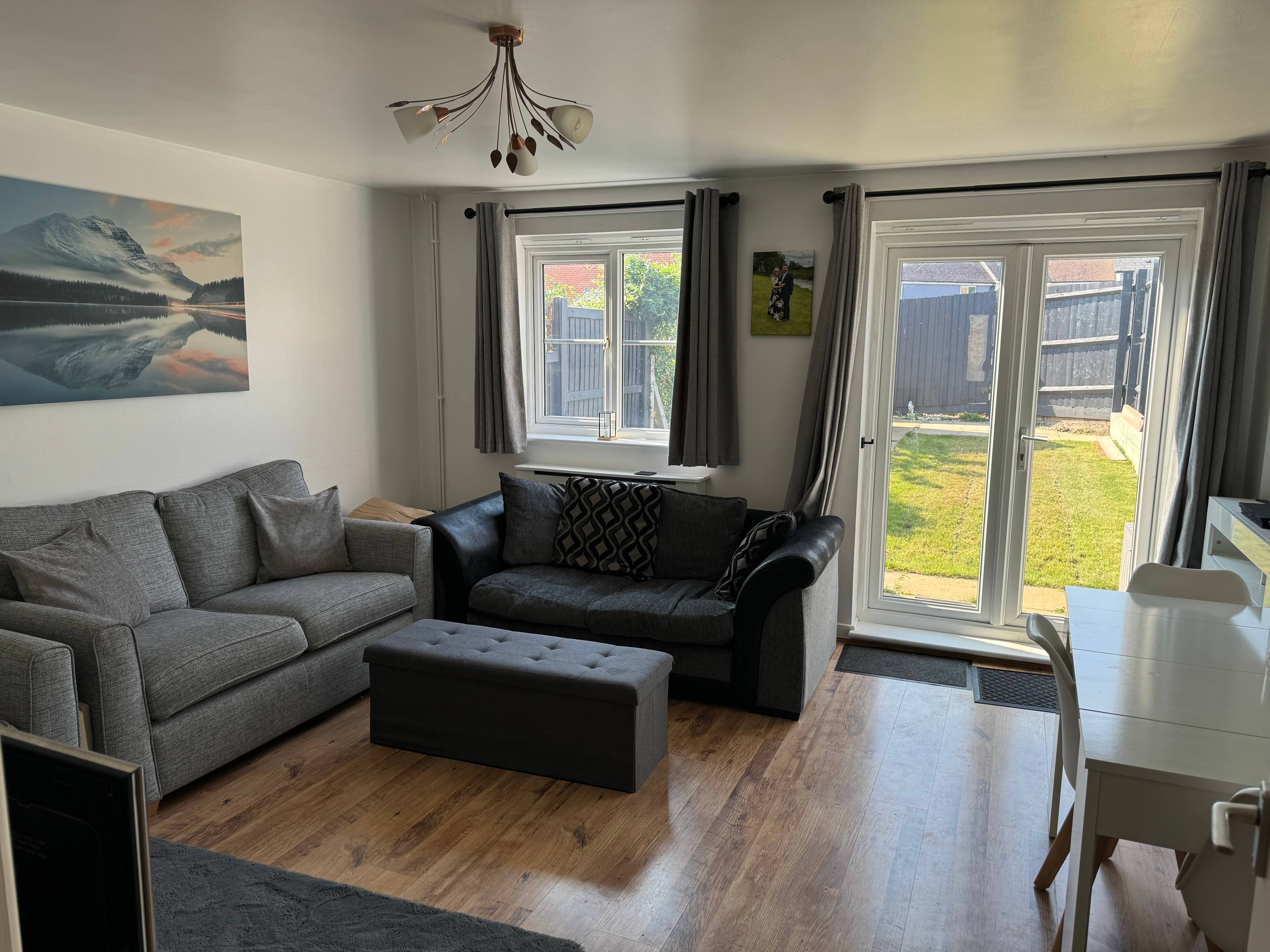 Lounge/Dining Room