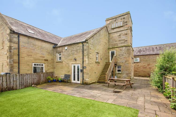 2 bedroom semi-detached house