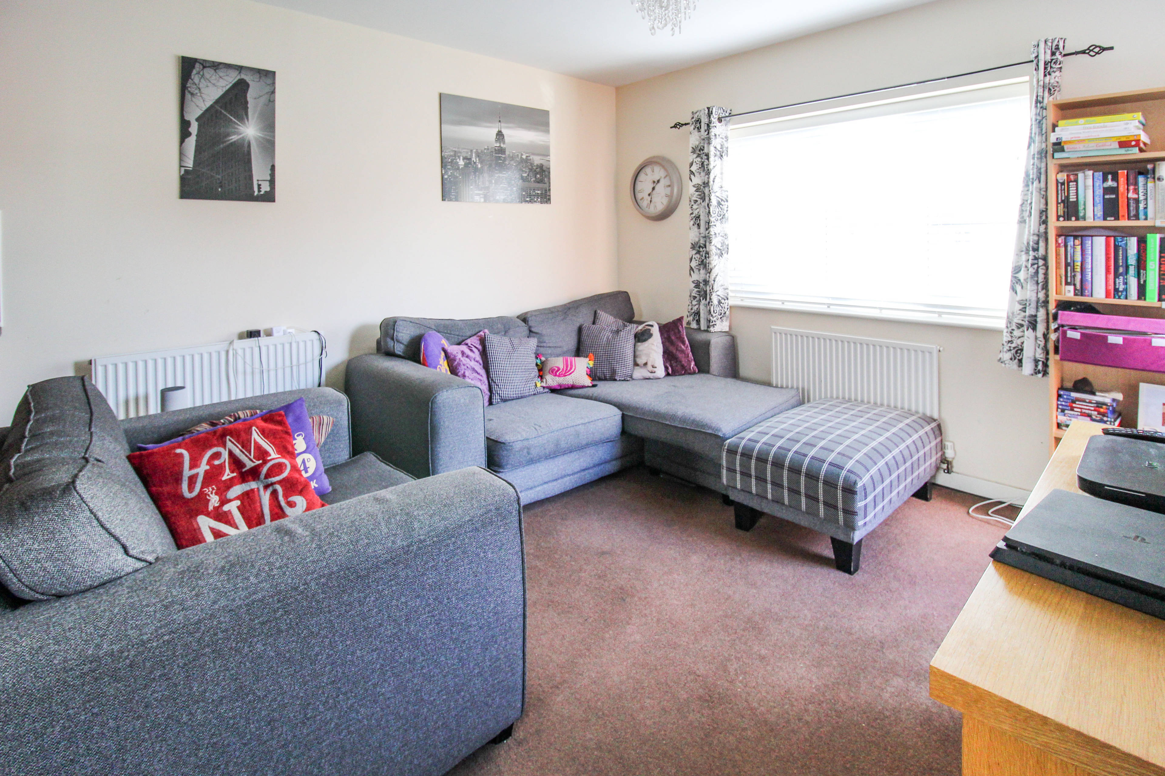 Lounge / Kitchen