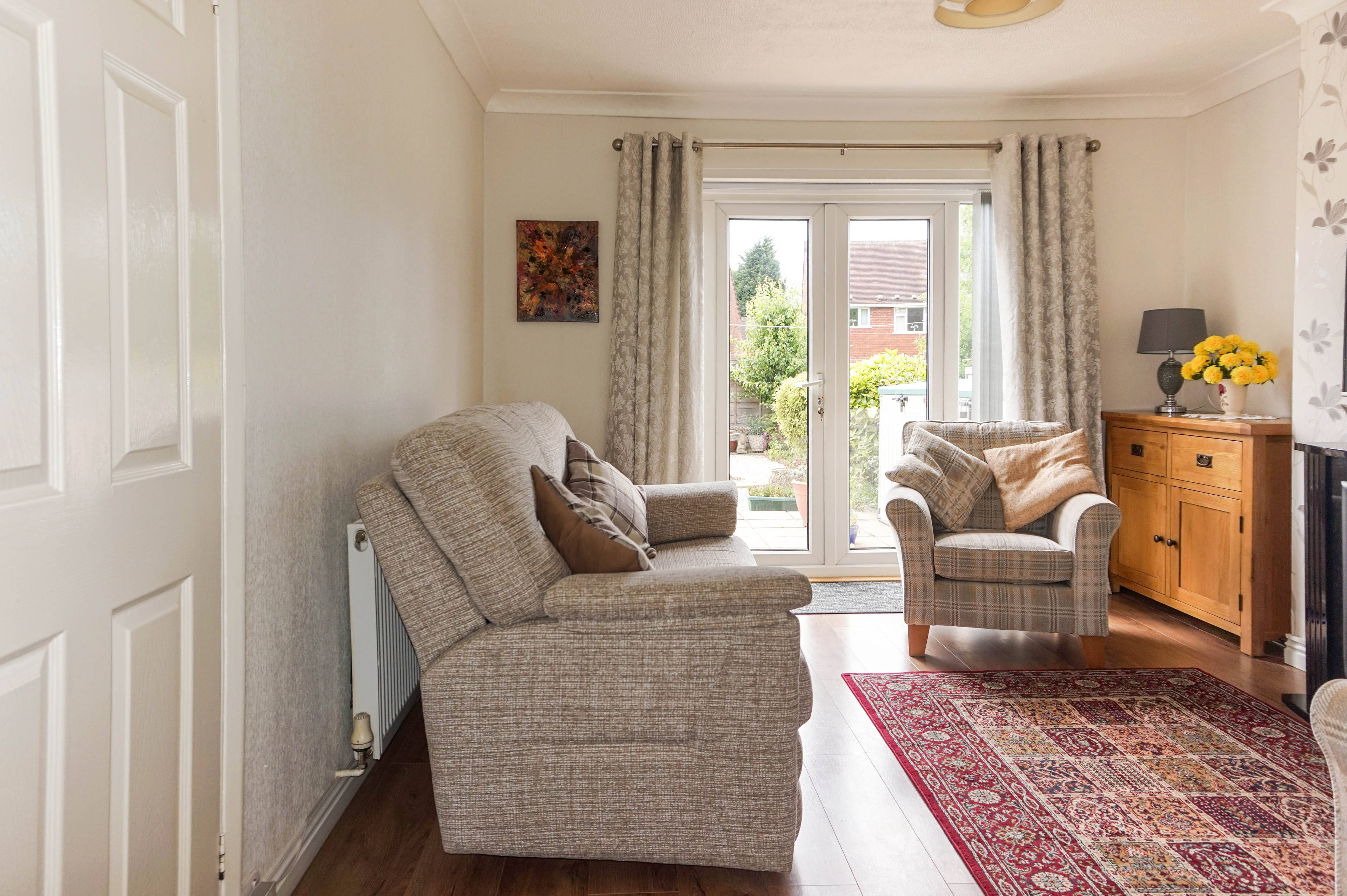 Lounge/Dining Room