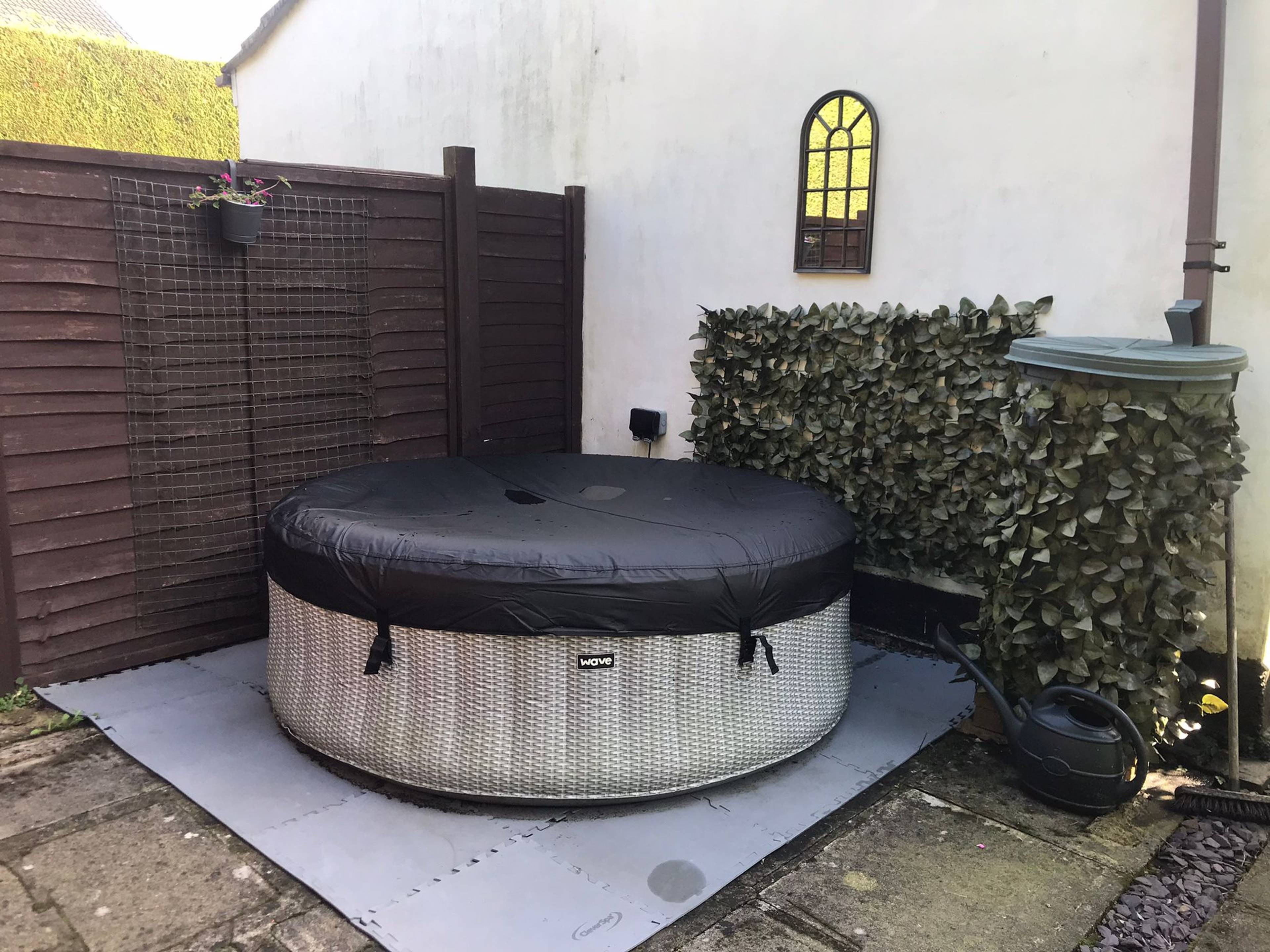 Hot Tub