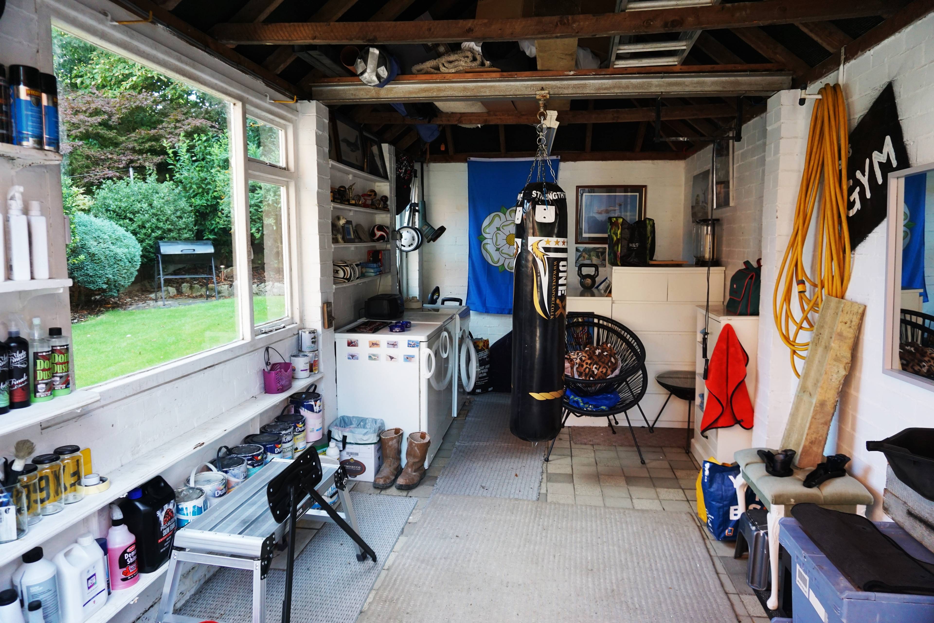 Garage