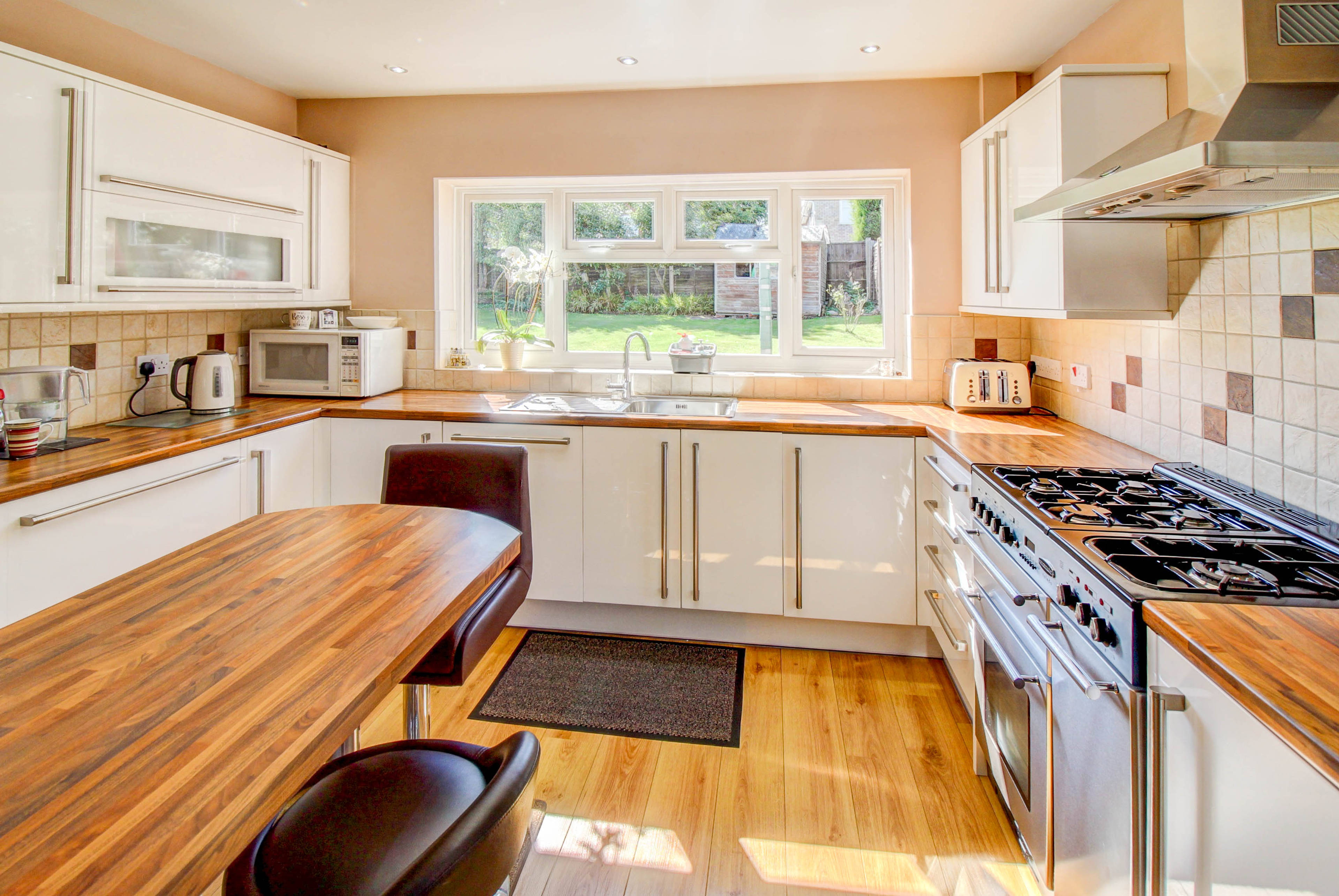 Kitchen/Breakfast