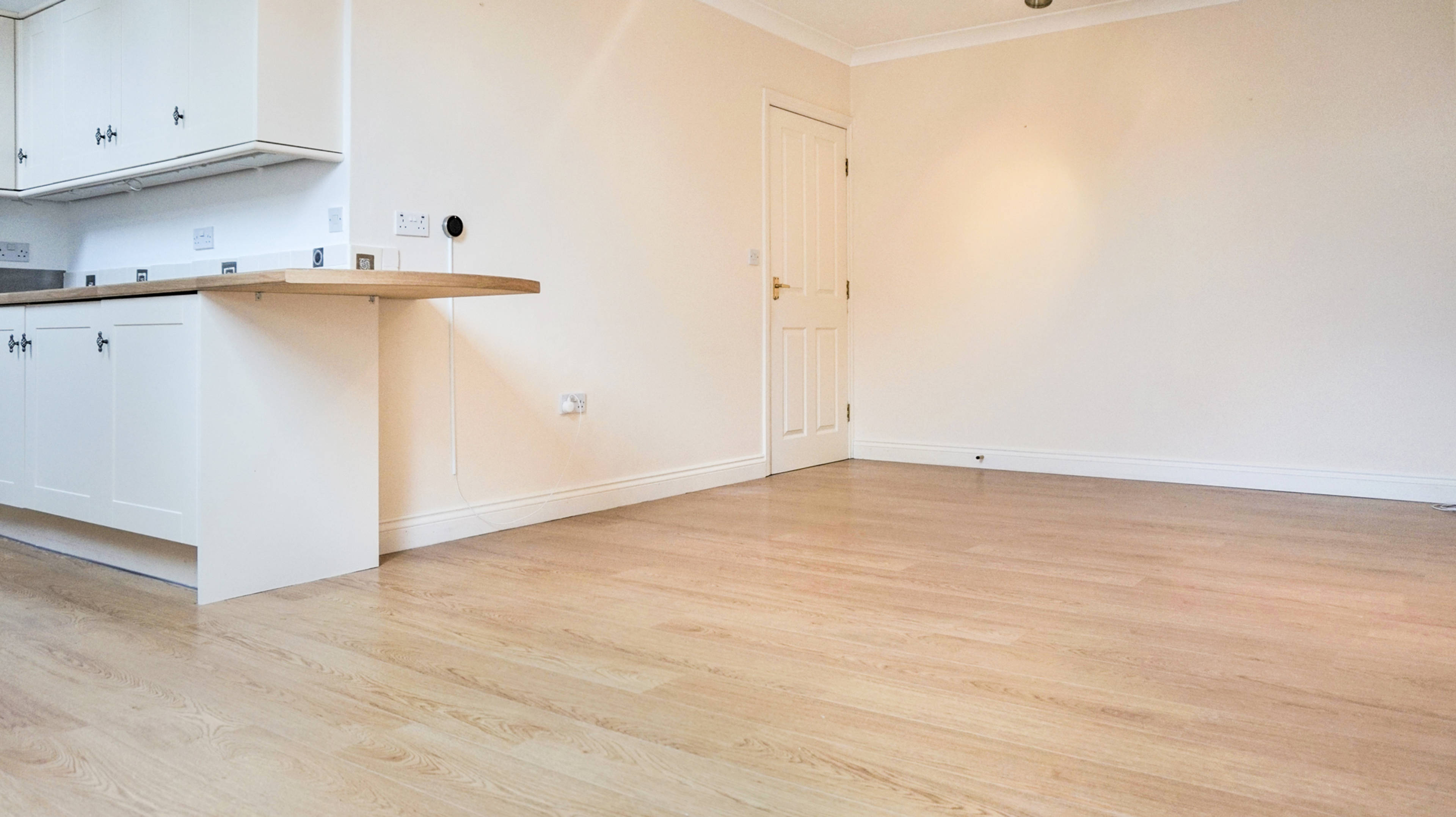 Lounge / Kitchen