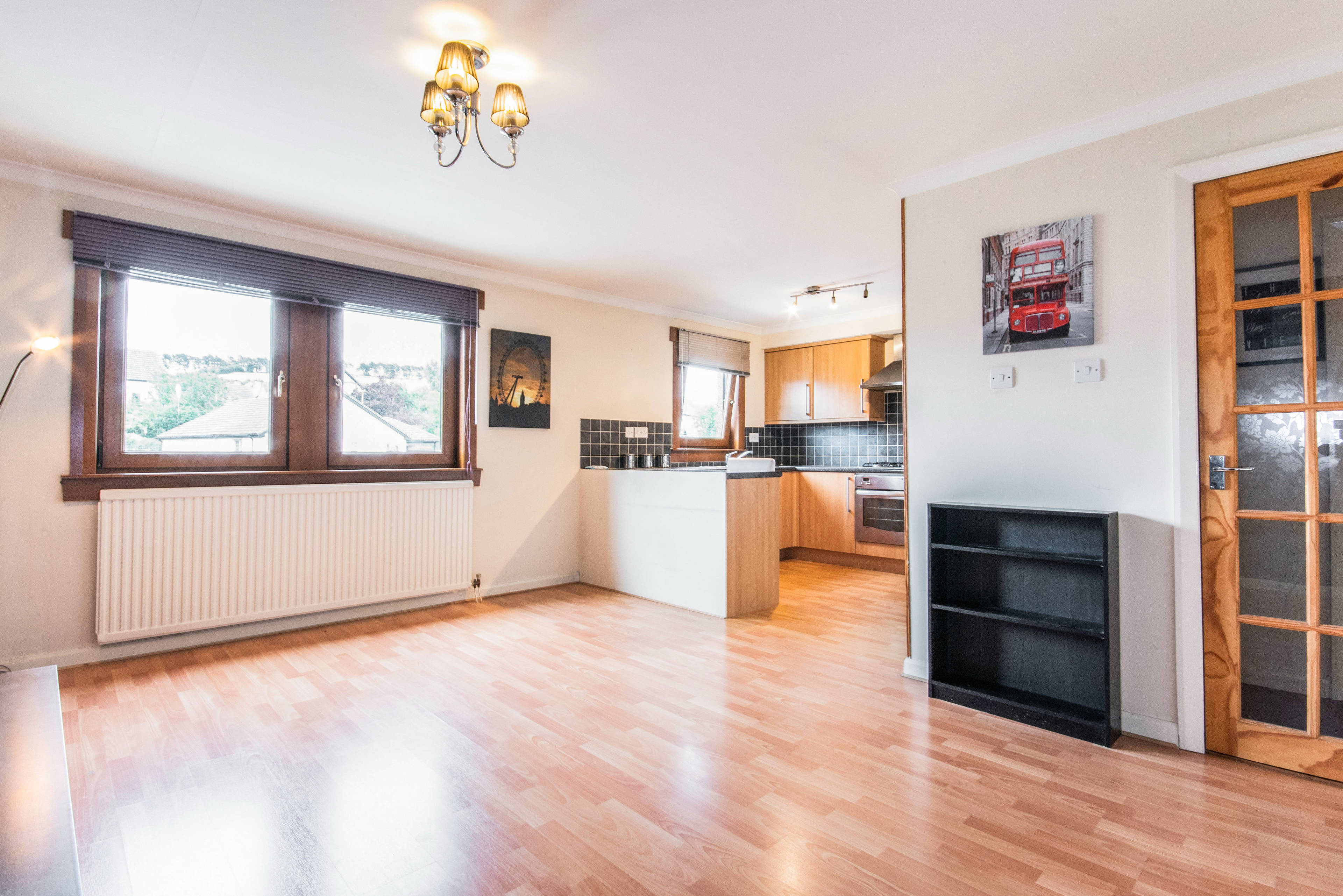 Lounge / Kitchen