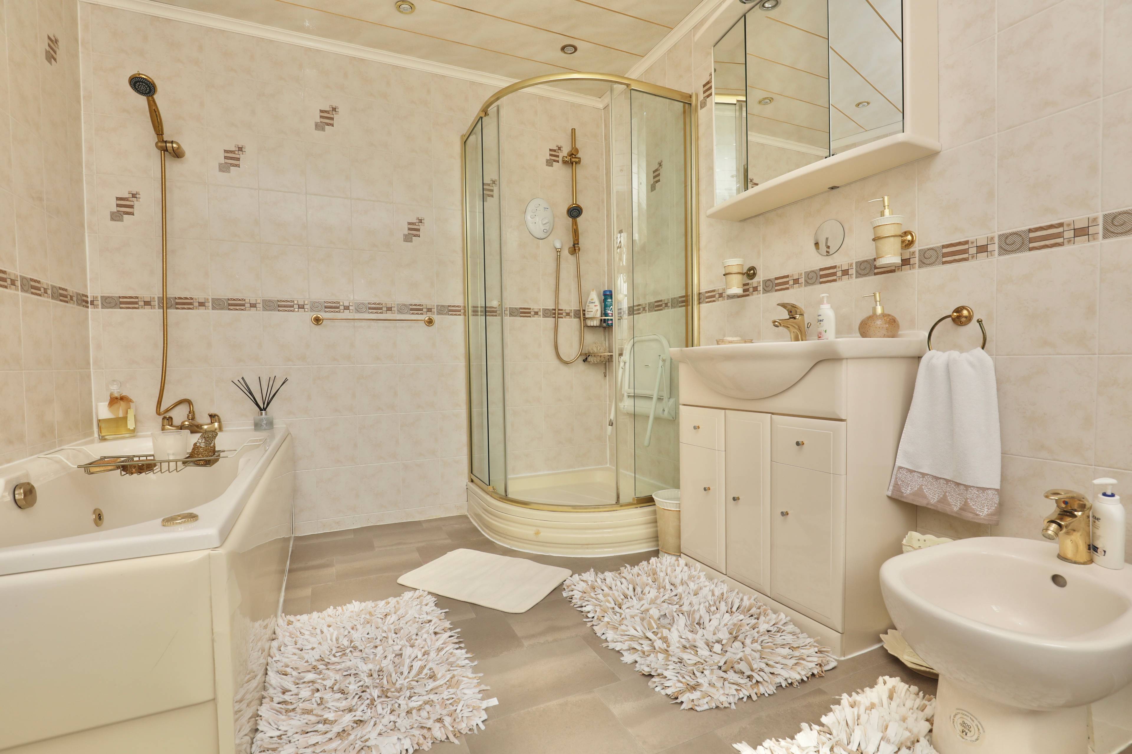 Downstairs Bathroom