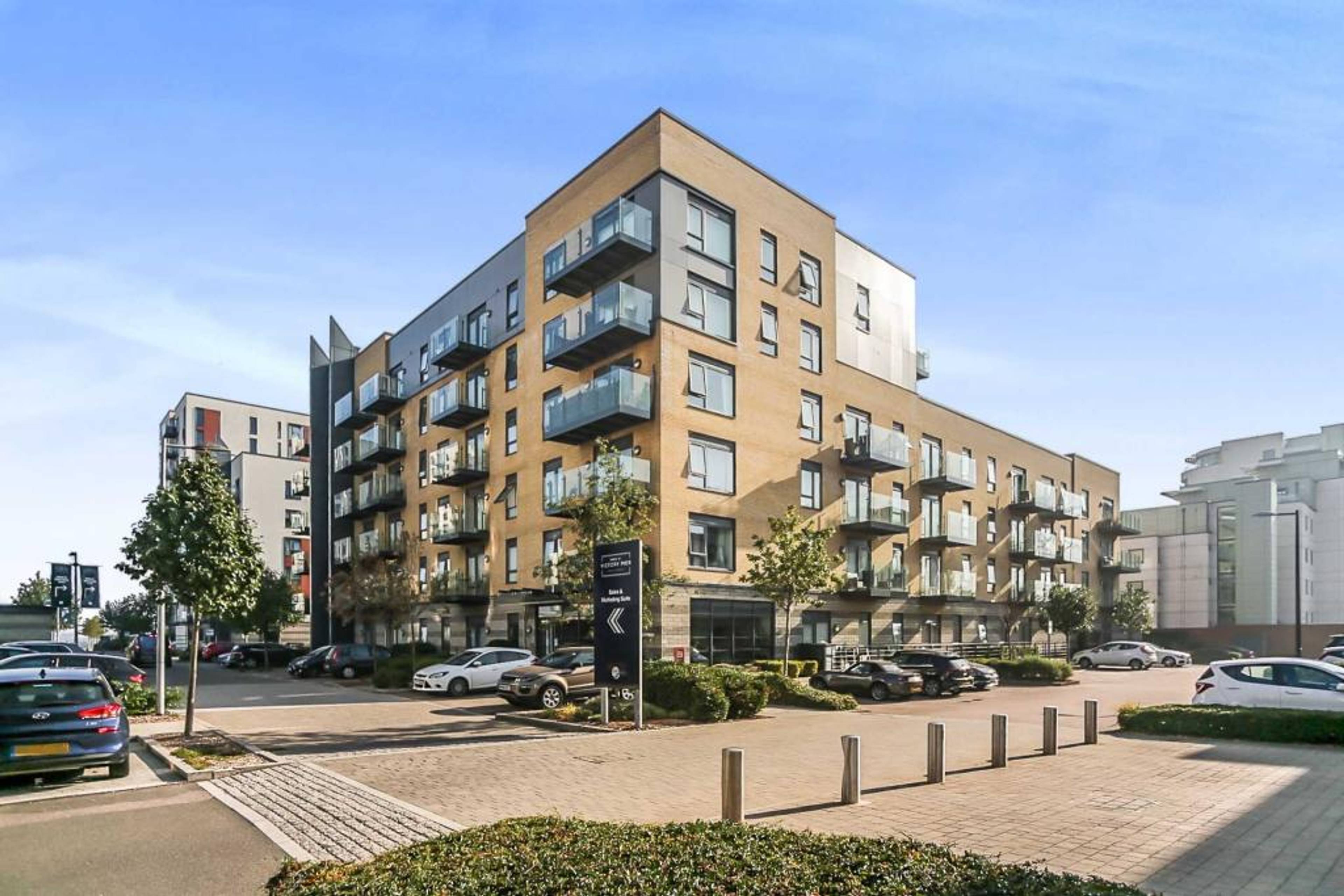 Pearl Lane, Gillingham