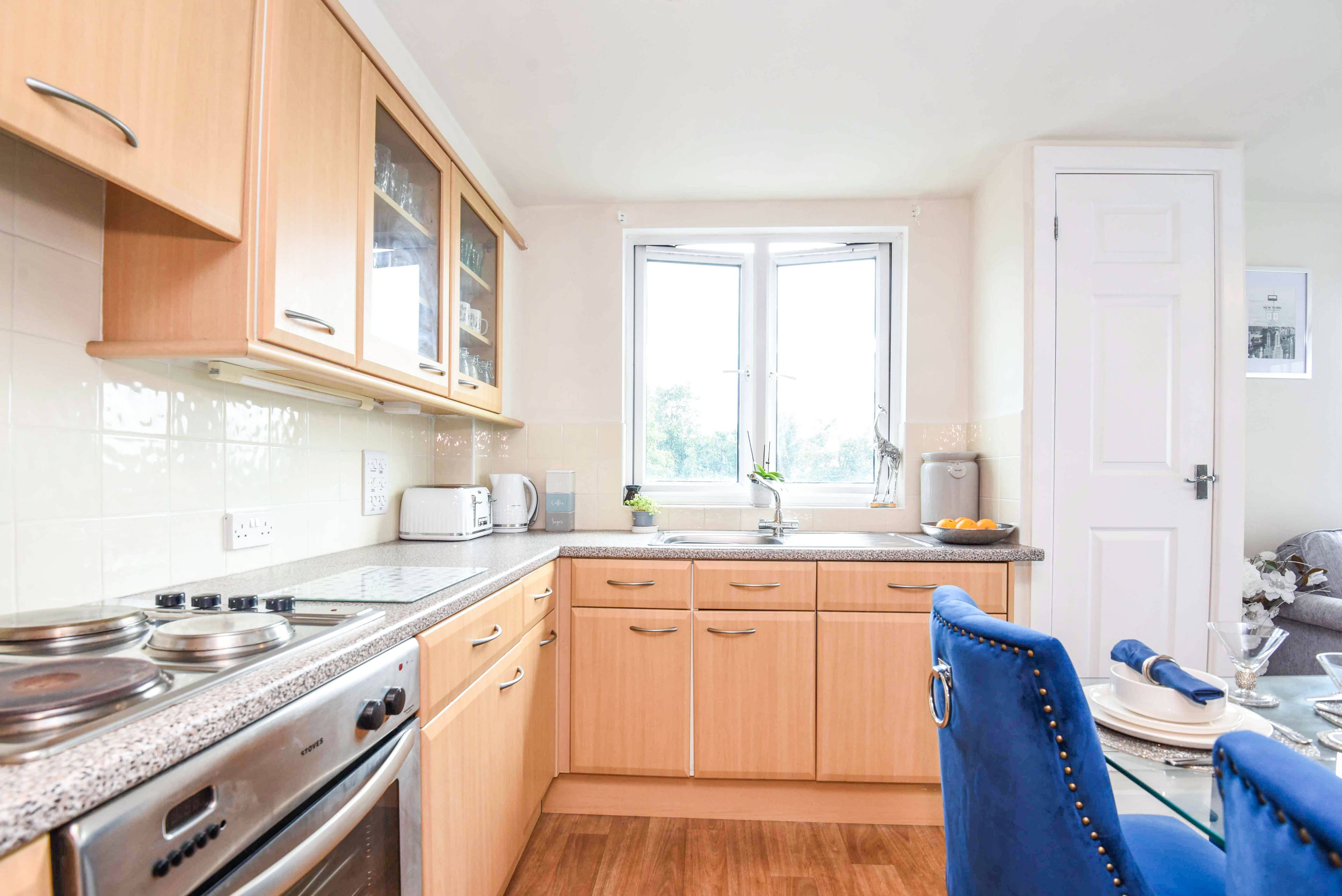 Lounge / Kitchen