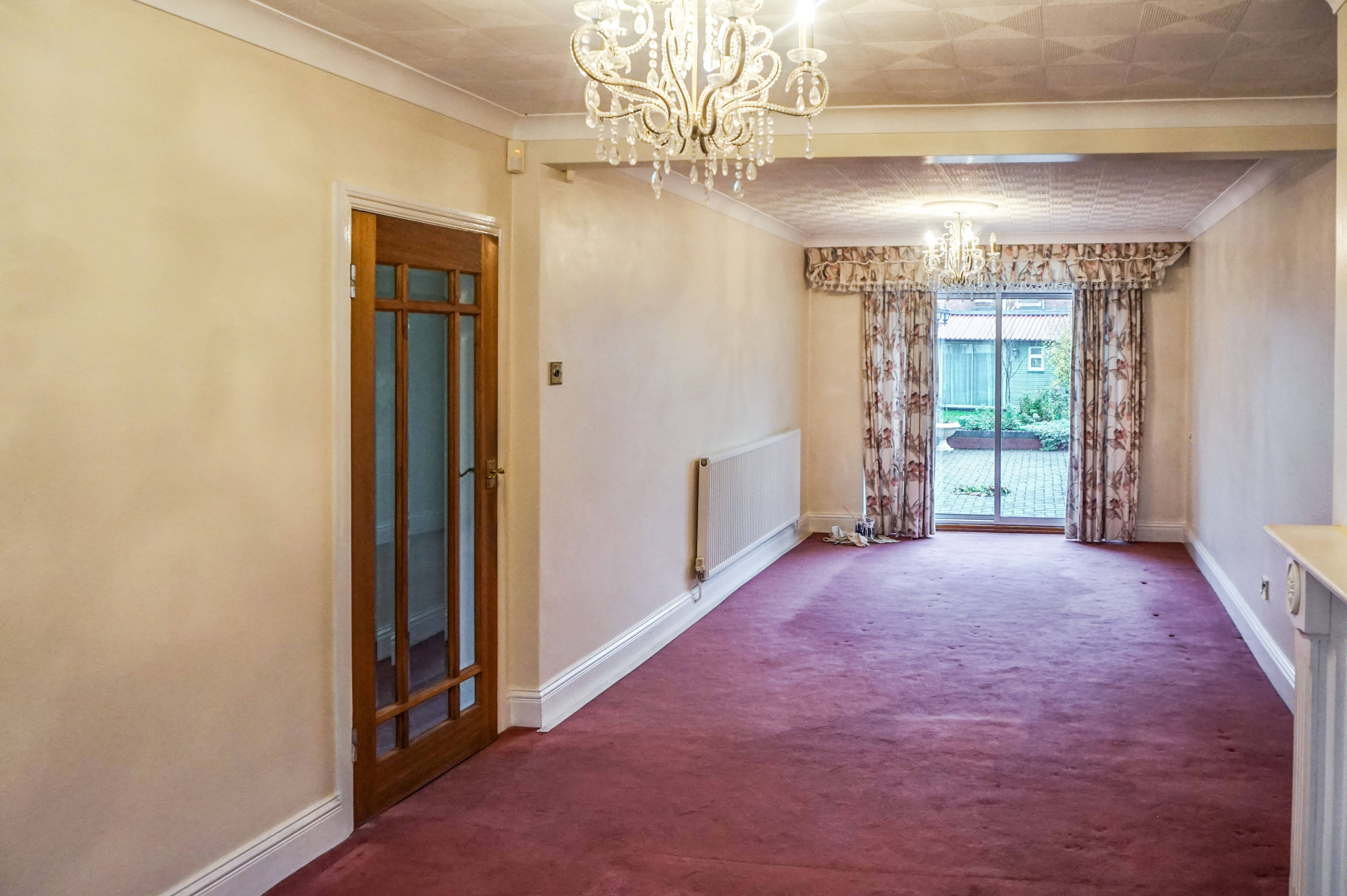 Lounge/Dining Room