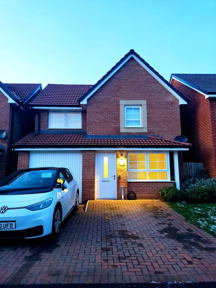 3 bedroom detached house