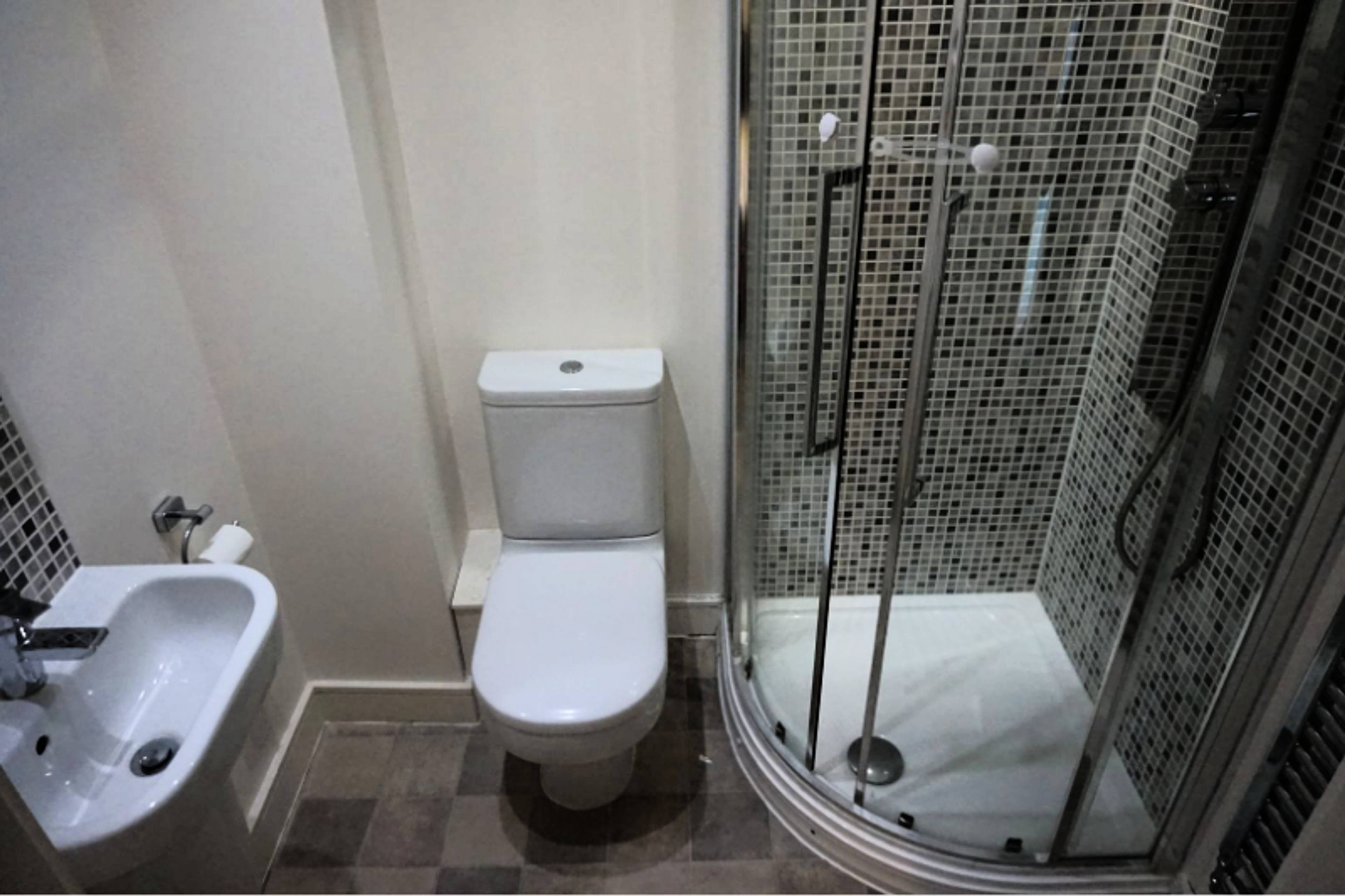 Master En-suite