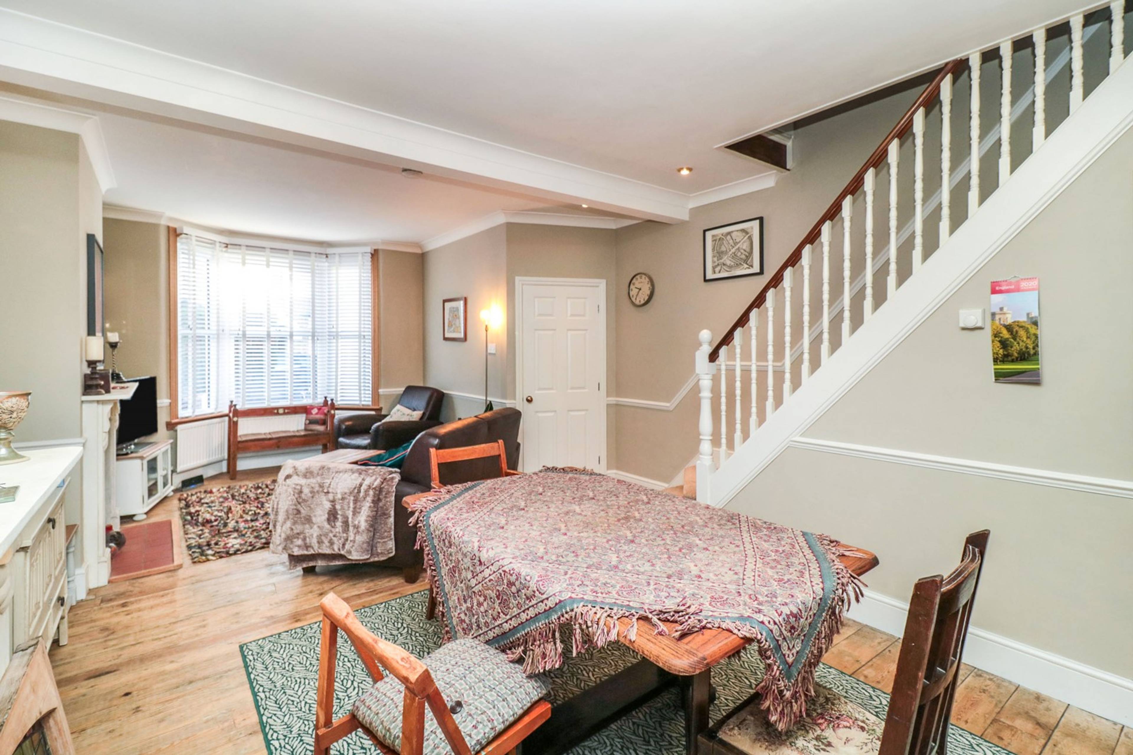 Lounge/Dining Room