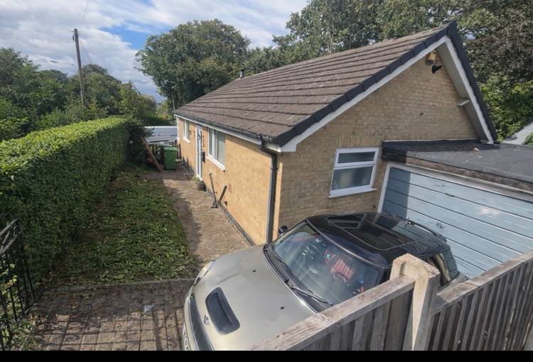 2 bedroom detached bungalow