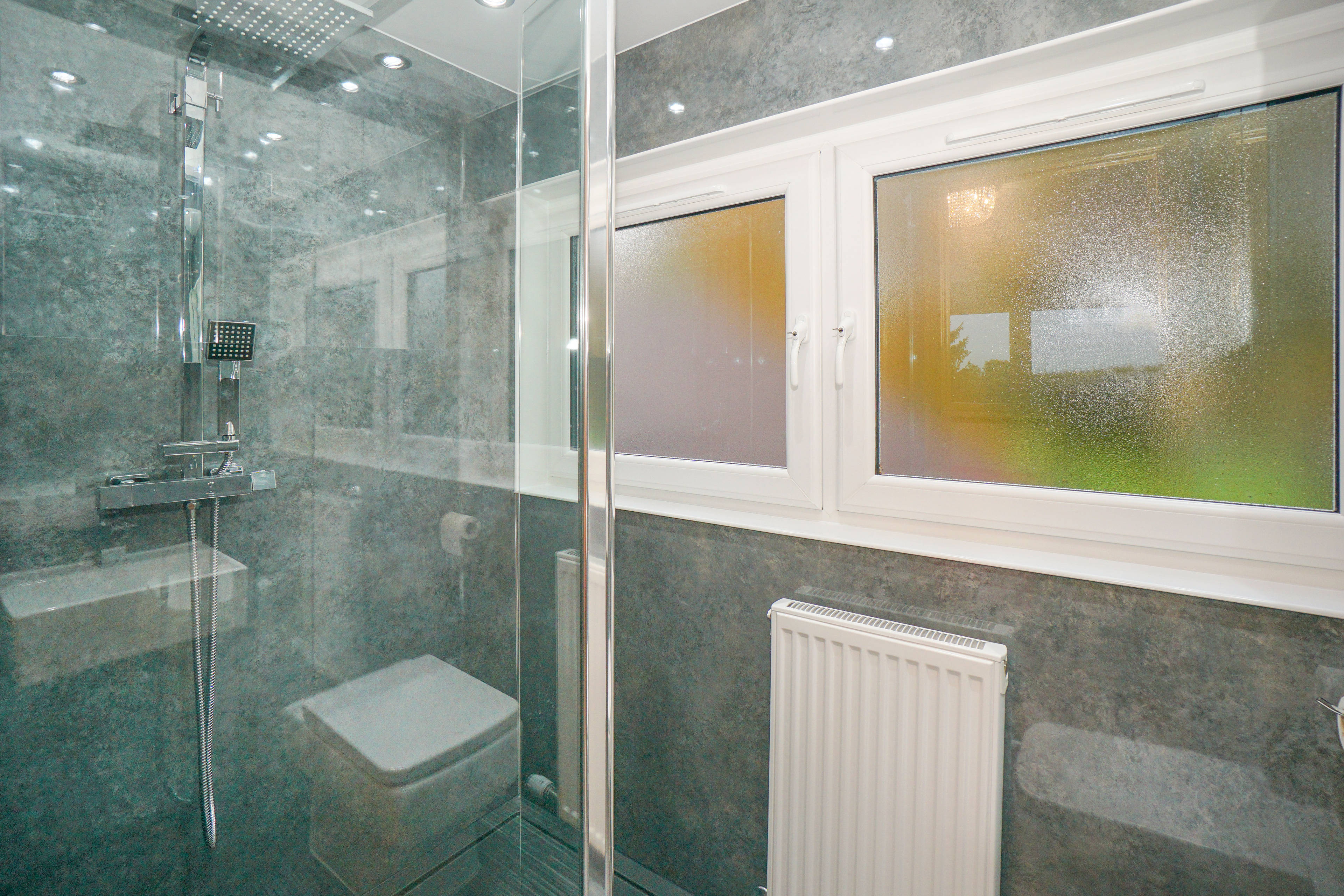 Master En-suite