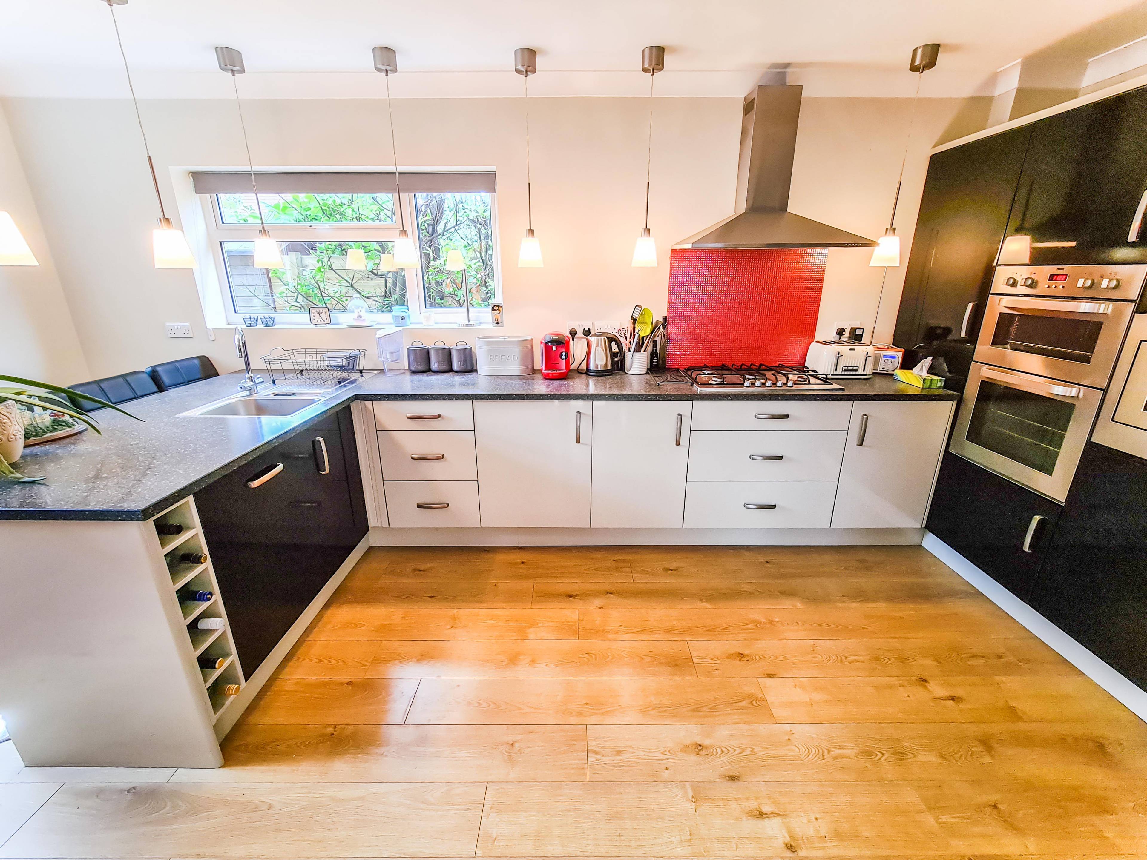Kitchen/Breakfast