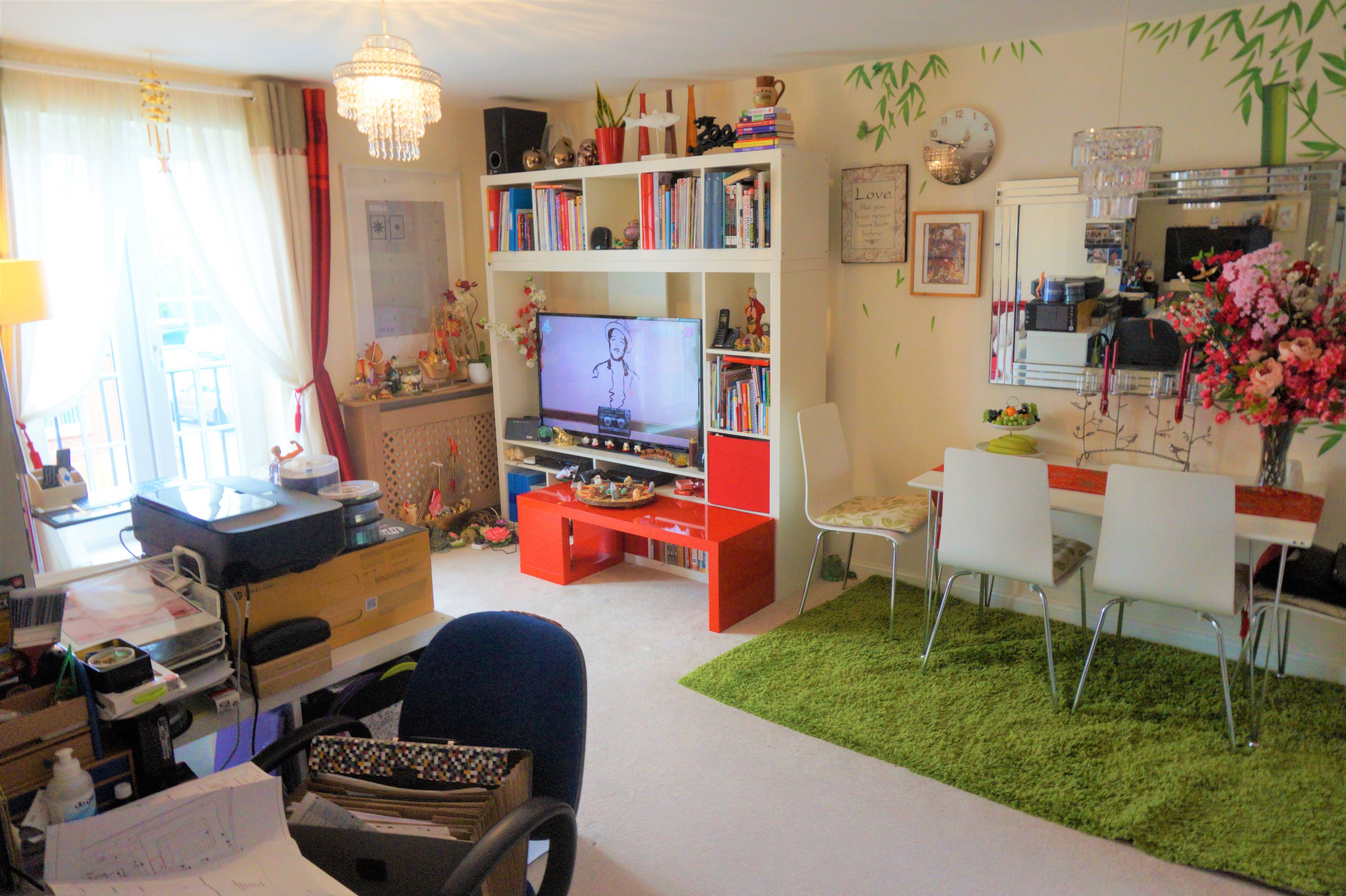 Lounge/Dining Room