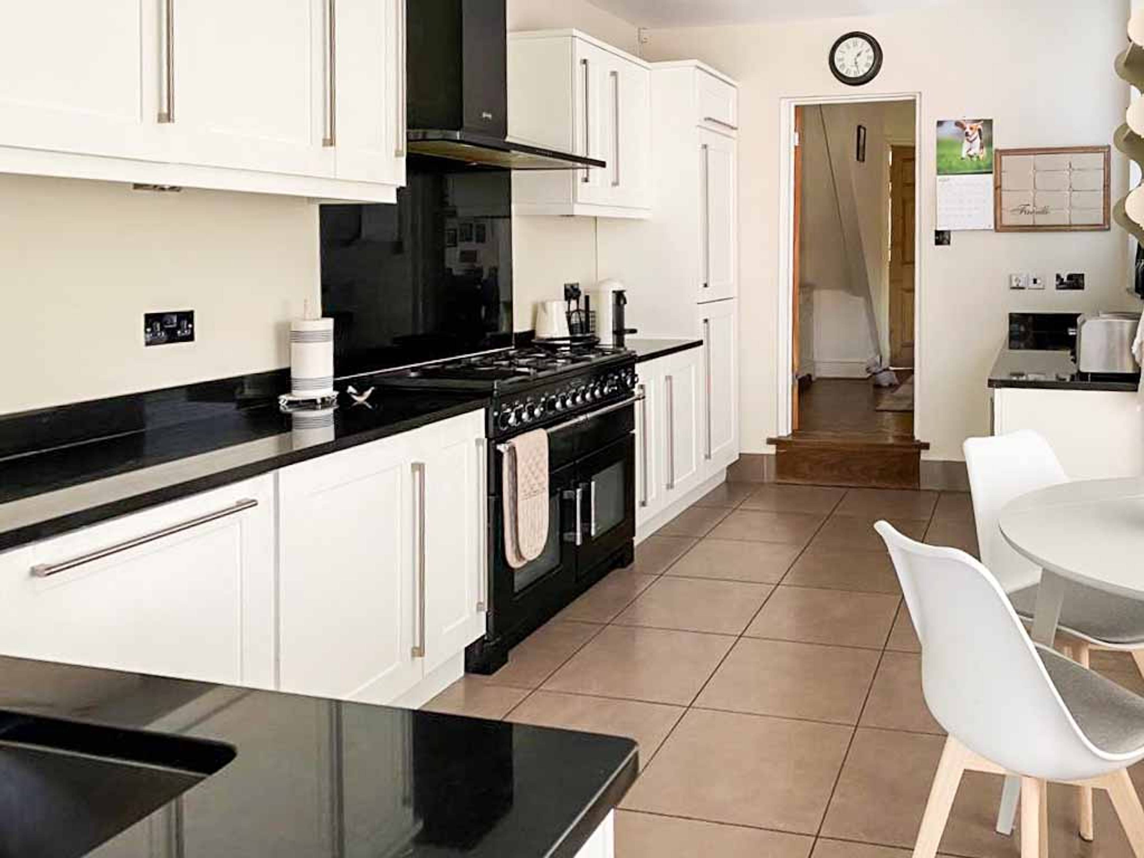 Kitchen/Breakfast