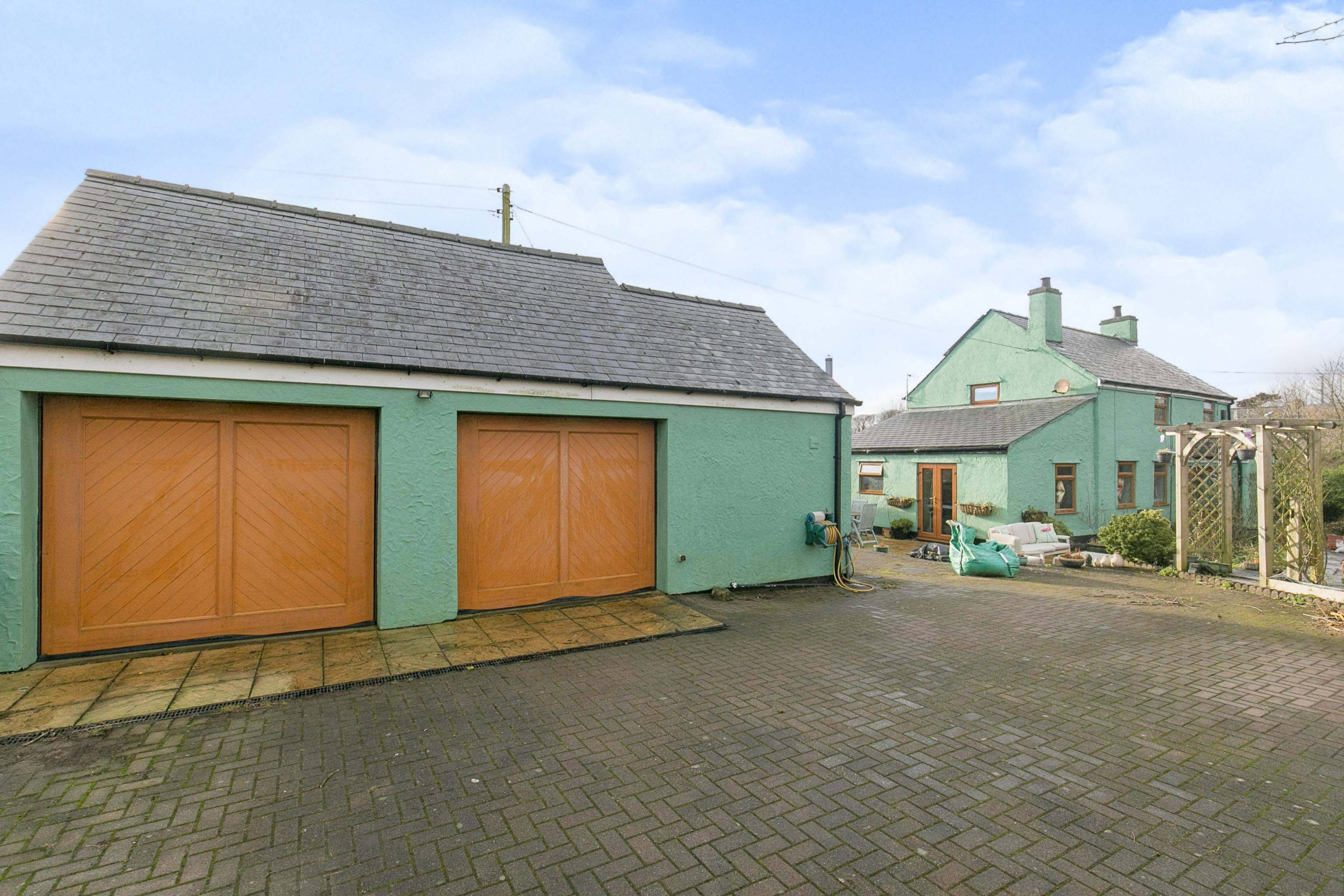 Double Garage